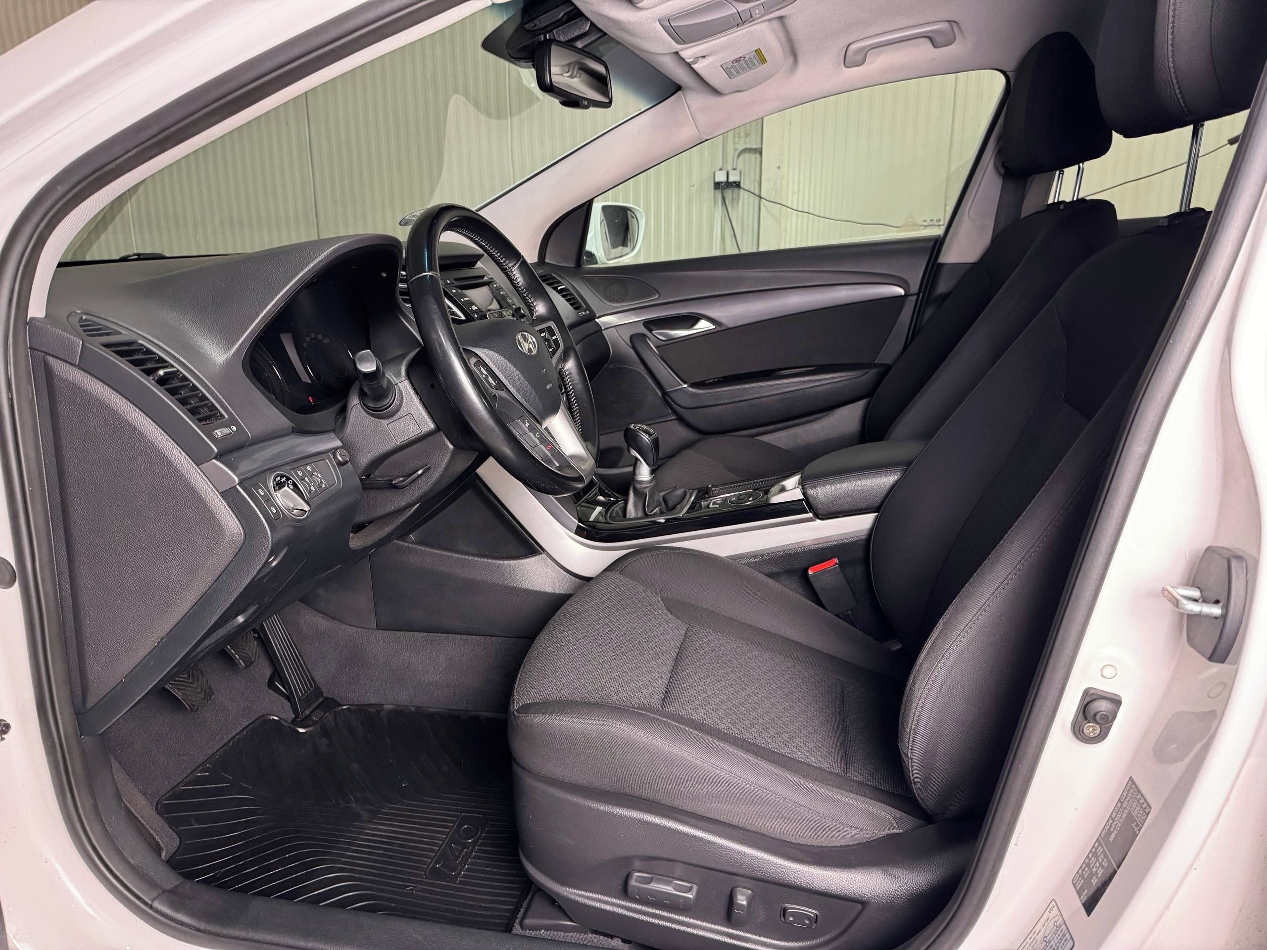 Hyundai i40, 1.7d 100kw, Původ ČR - fotka 5