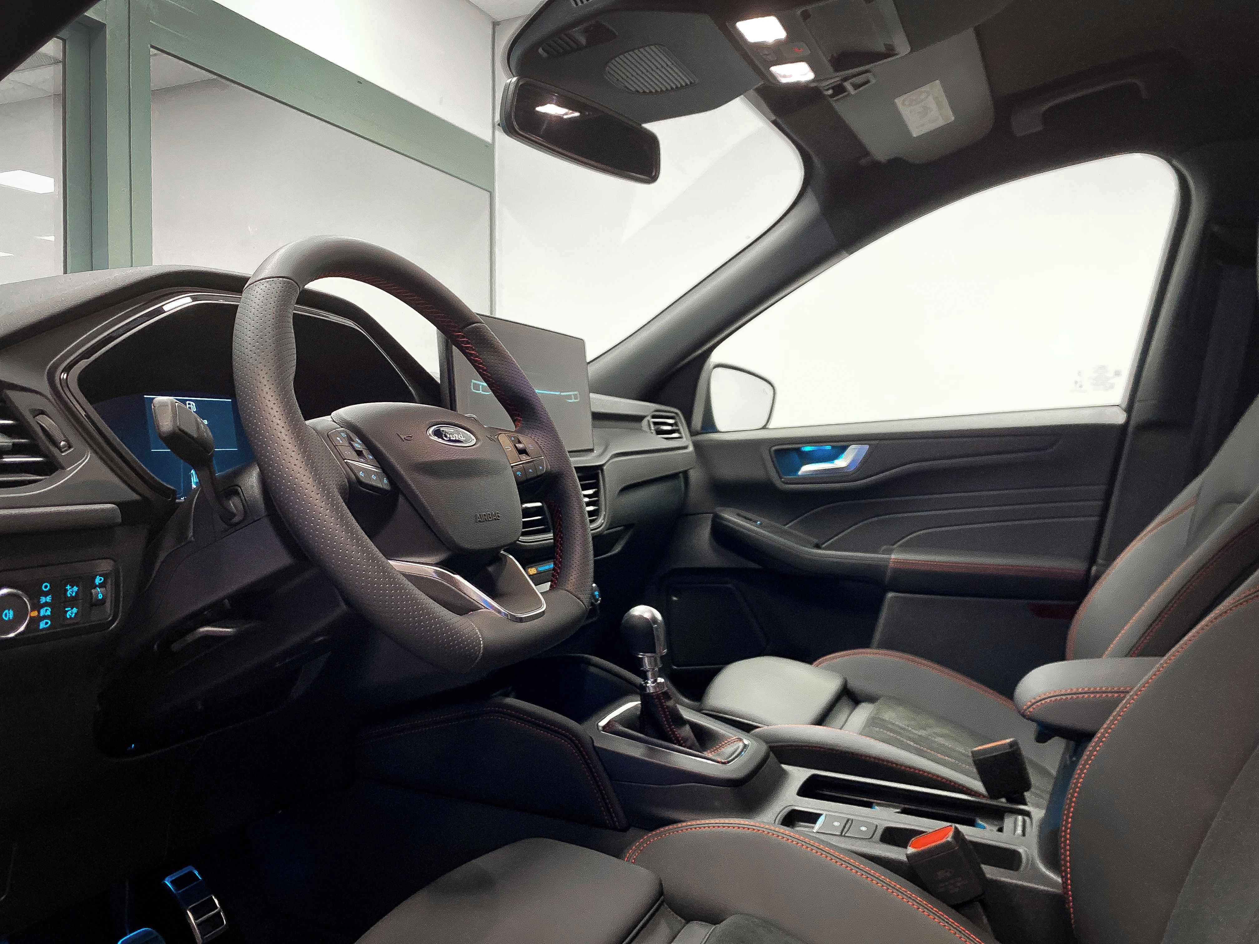 Ford Kuga, 1,5  ST-Line X VÝPRODEJ - fotka 5