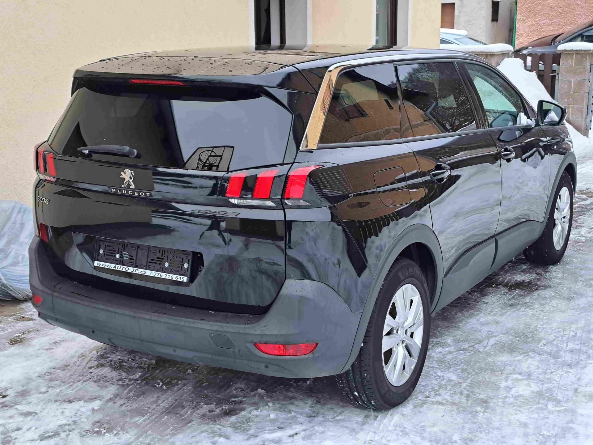Peugeot 5008, 1,2 PT EAT8 17ALU PDC NAVI - fotka 3