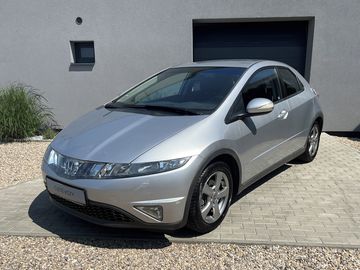 1.4i 61KW, Servisní kniha