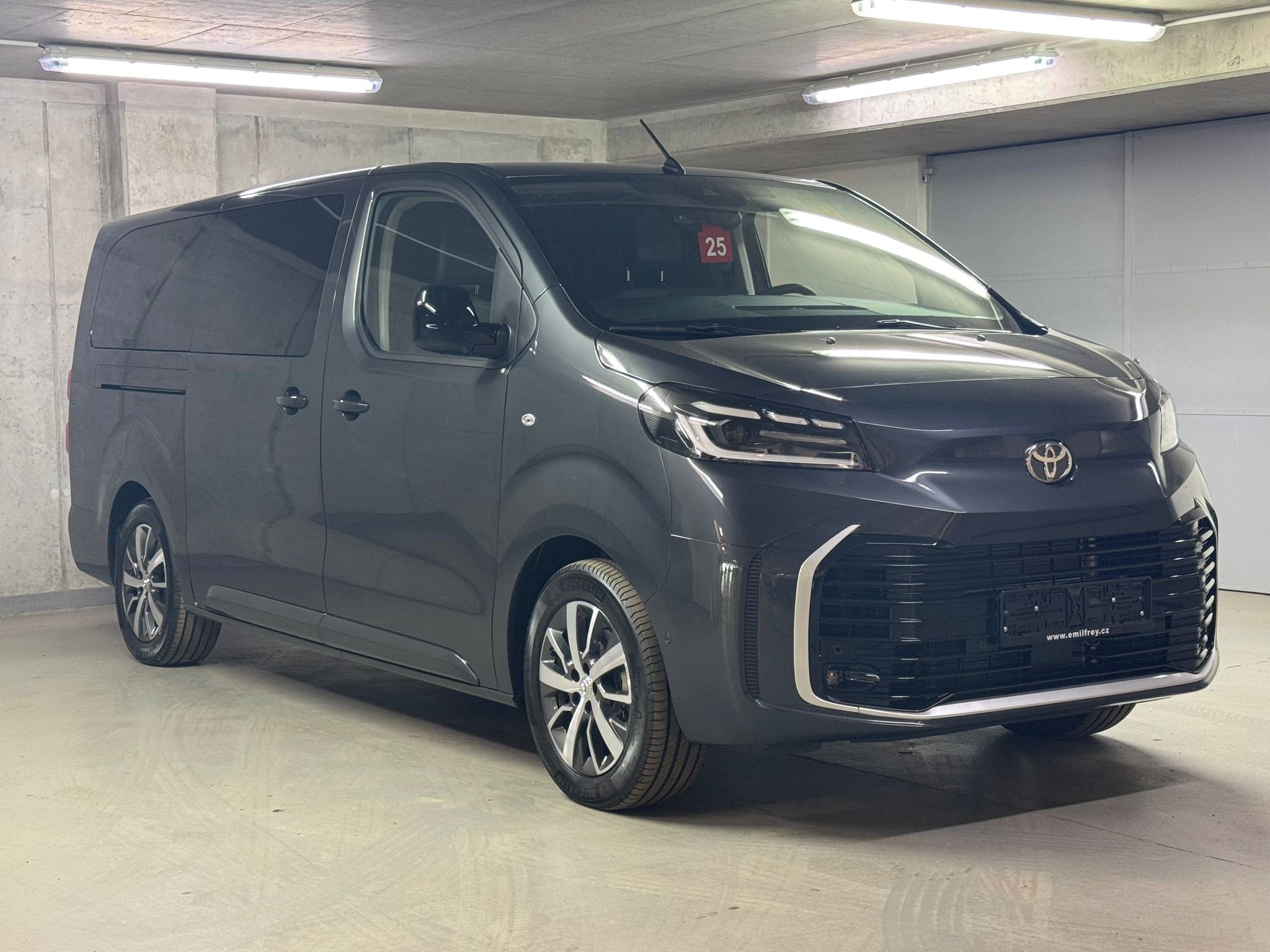 Toyota Proace Verso, L2 VIP 7 míst 2.2 AT - fotka 3