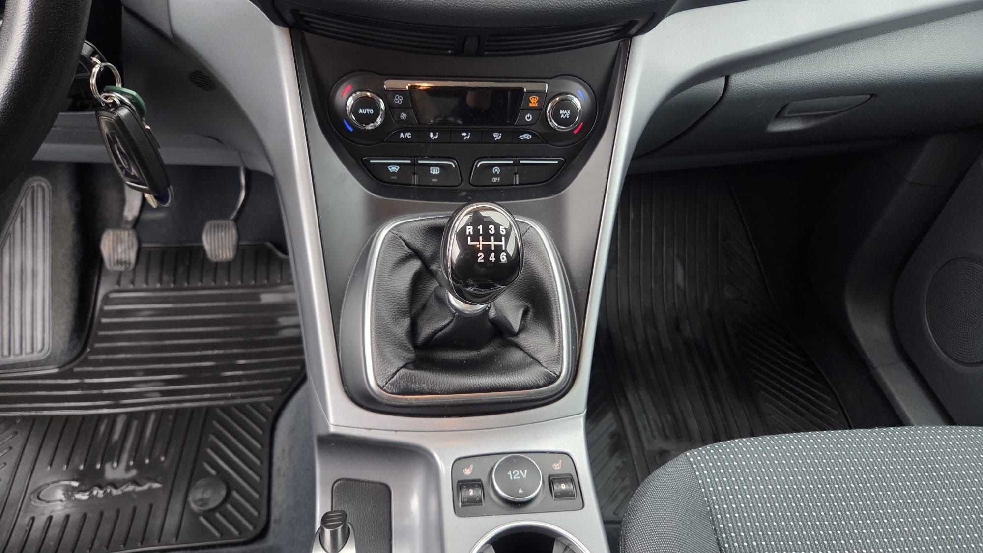 Ford C-MAX, 1.0 Eco-Boost 92kW Tažné - fotka 5