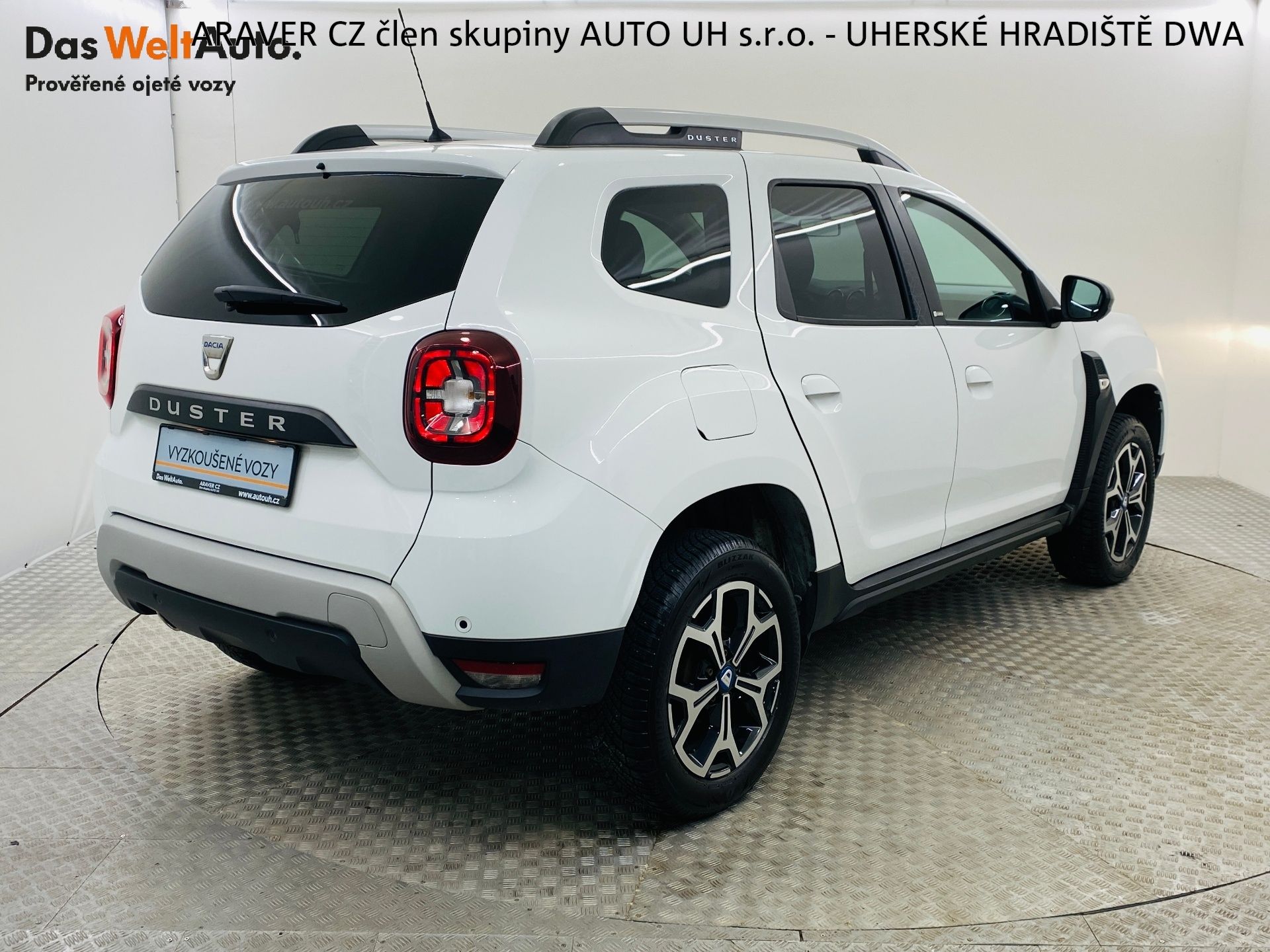 Dacia Duster, Celebration 1.0 TCe 67 kW LPG - fotka 2