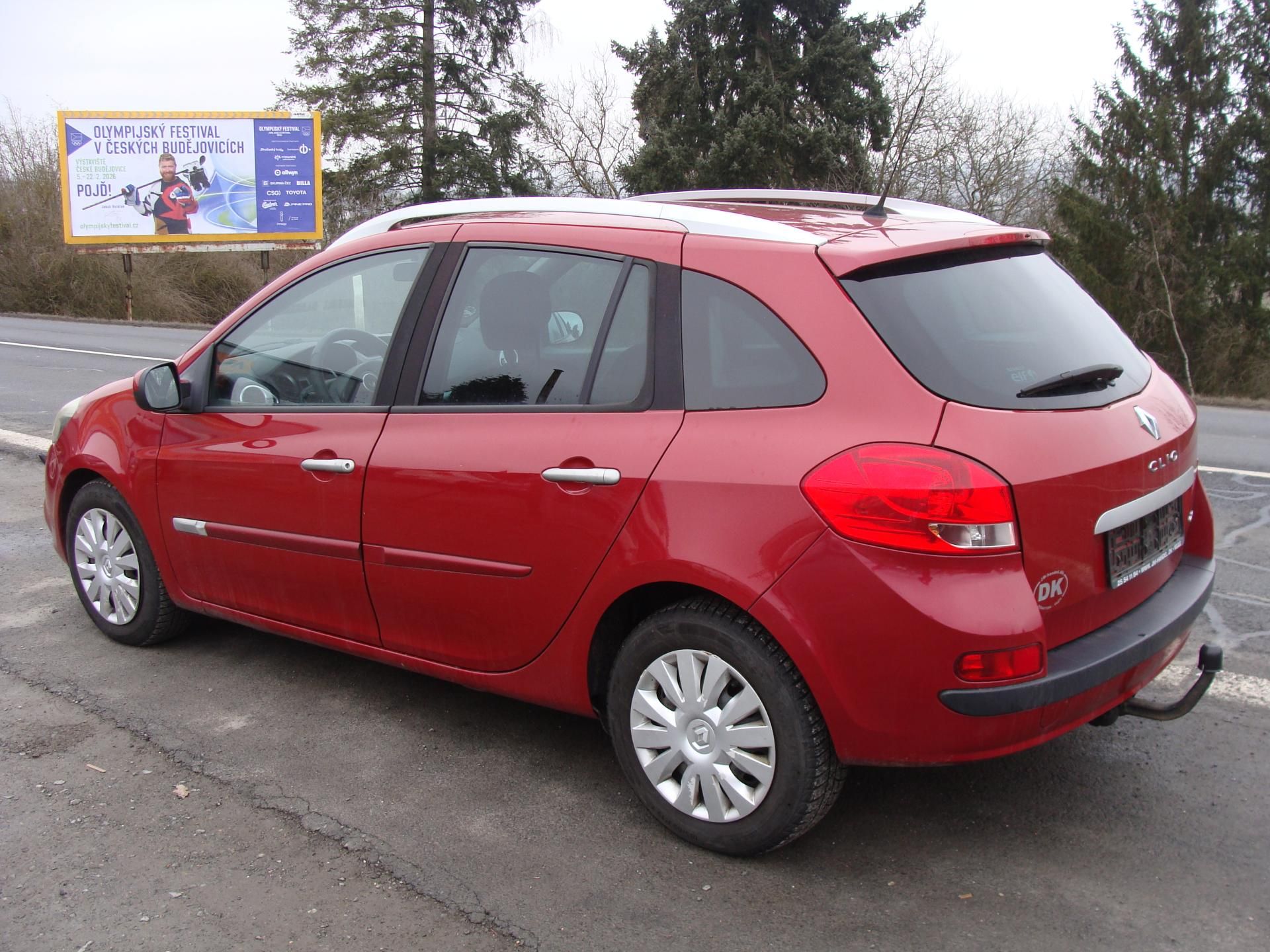 Renault Clio, 1.5 DCi, 55 kW, klima, tažné - fotka 3