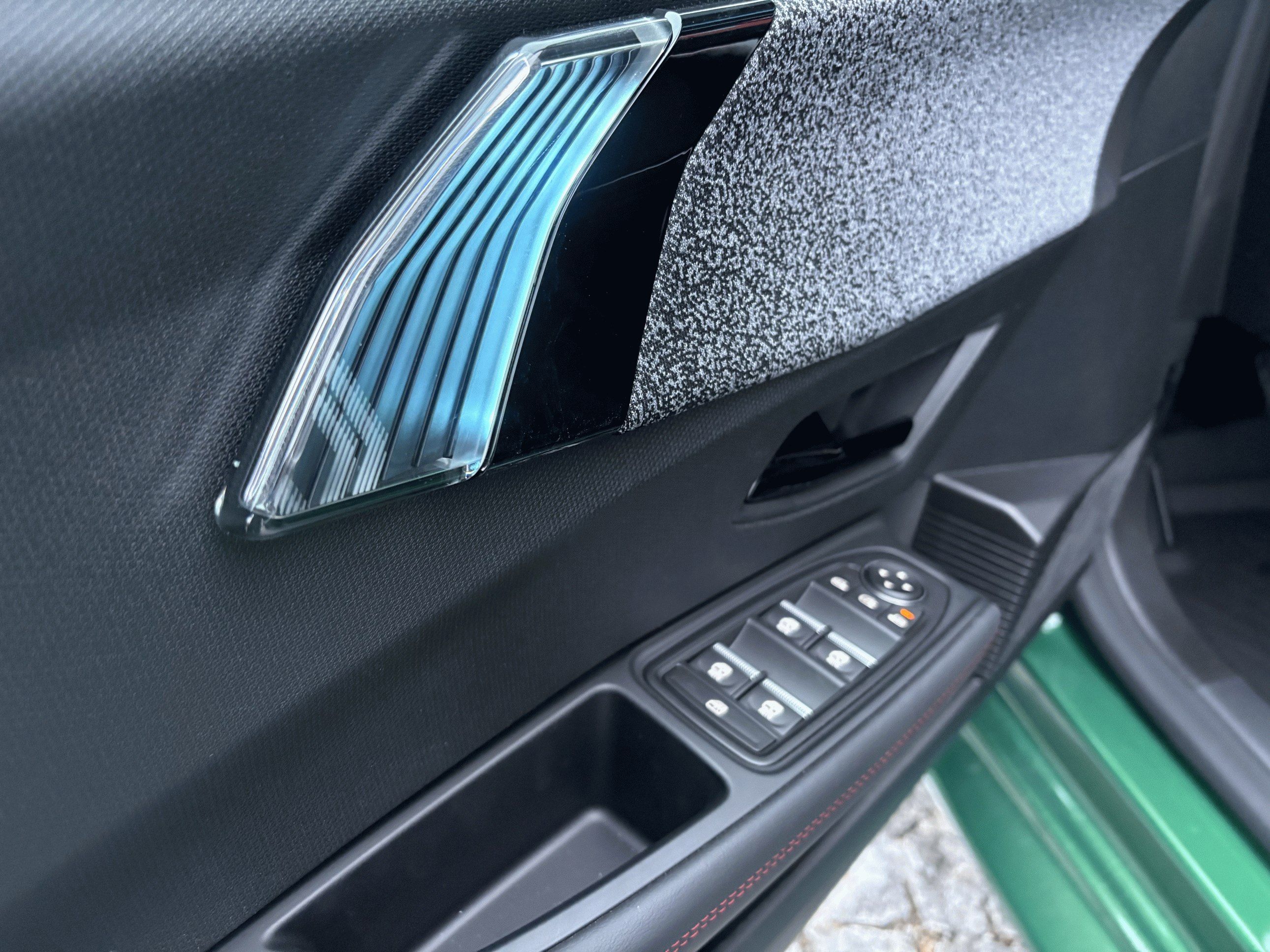 Renault Clio, Techno TCe 115 - fotka 6