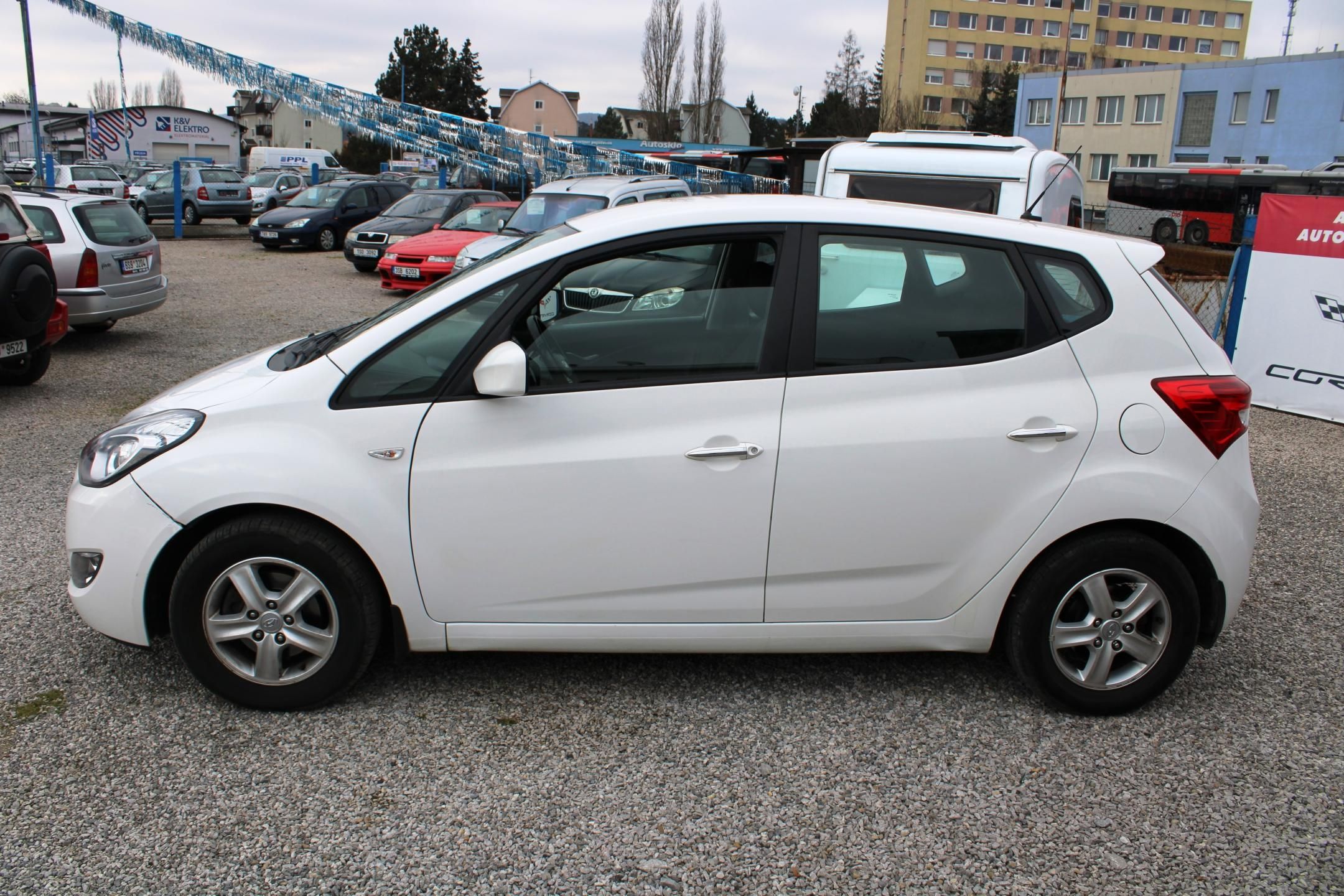 Hyundai ix20, 1,6 CRDI KLIMA KOUPENO CZ ALU - fotka 4