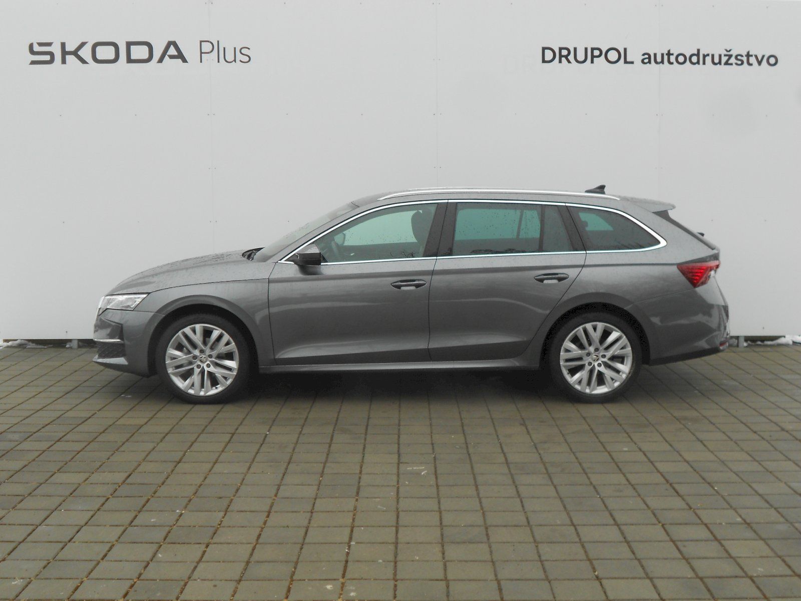 Škoda Octavia, Combi IV 2.0 TDI - 110 kW, Top - fotka 3