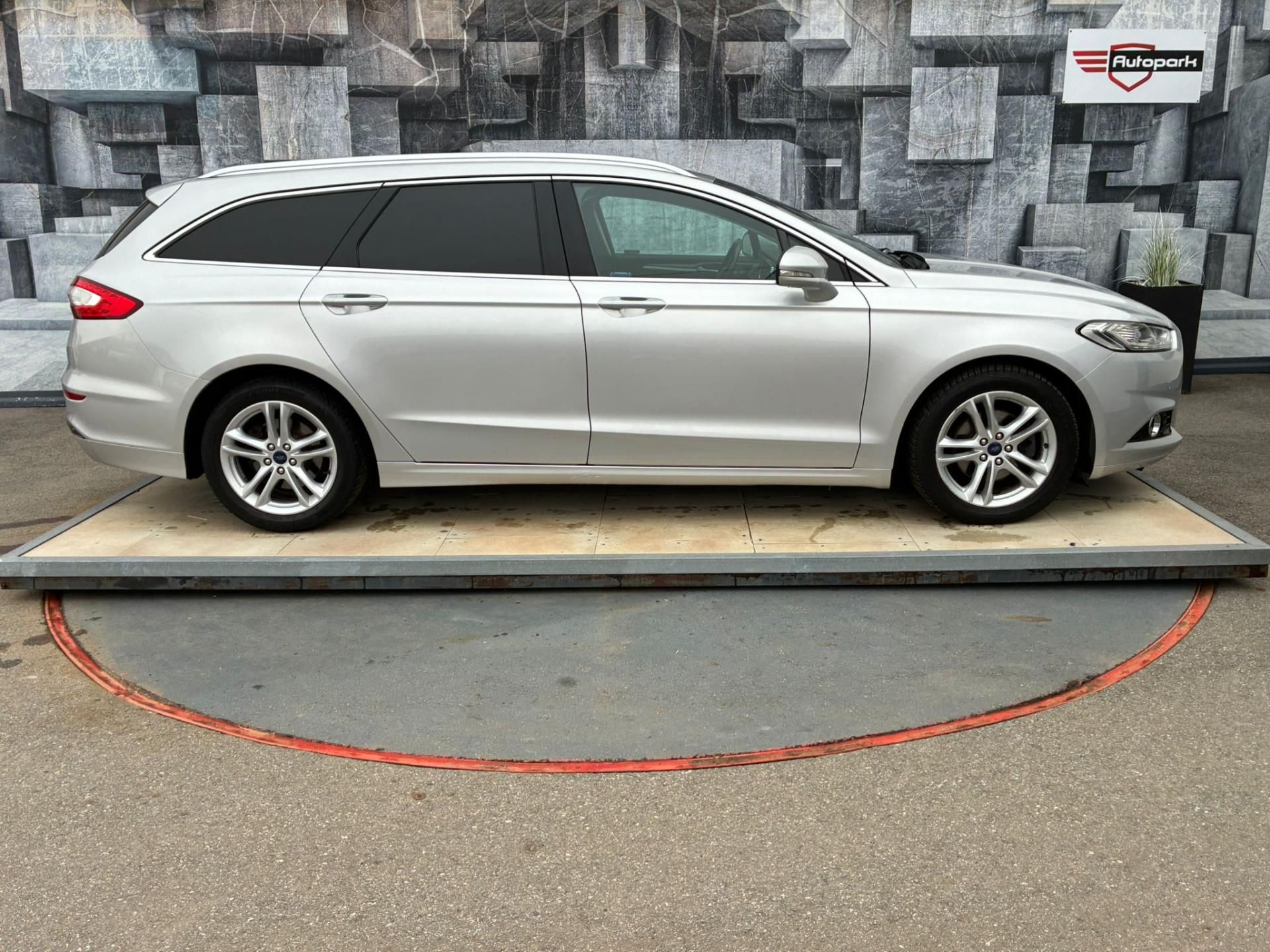 Ford Mondeo, 2.0TDCi, 110KW, TITANIUM - fotka 5