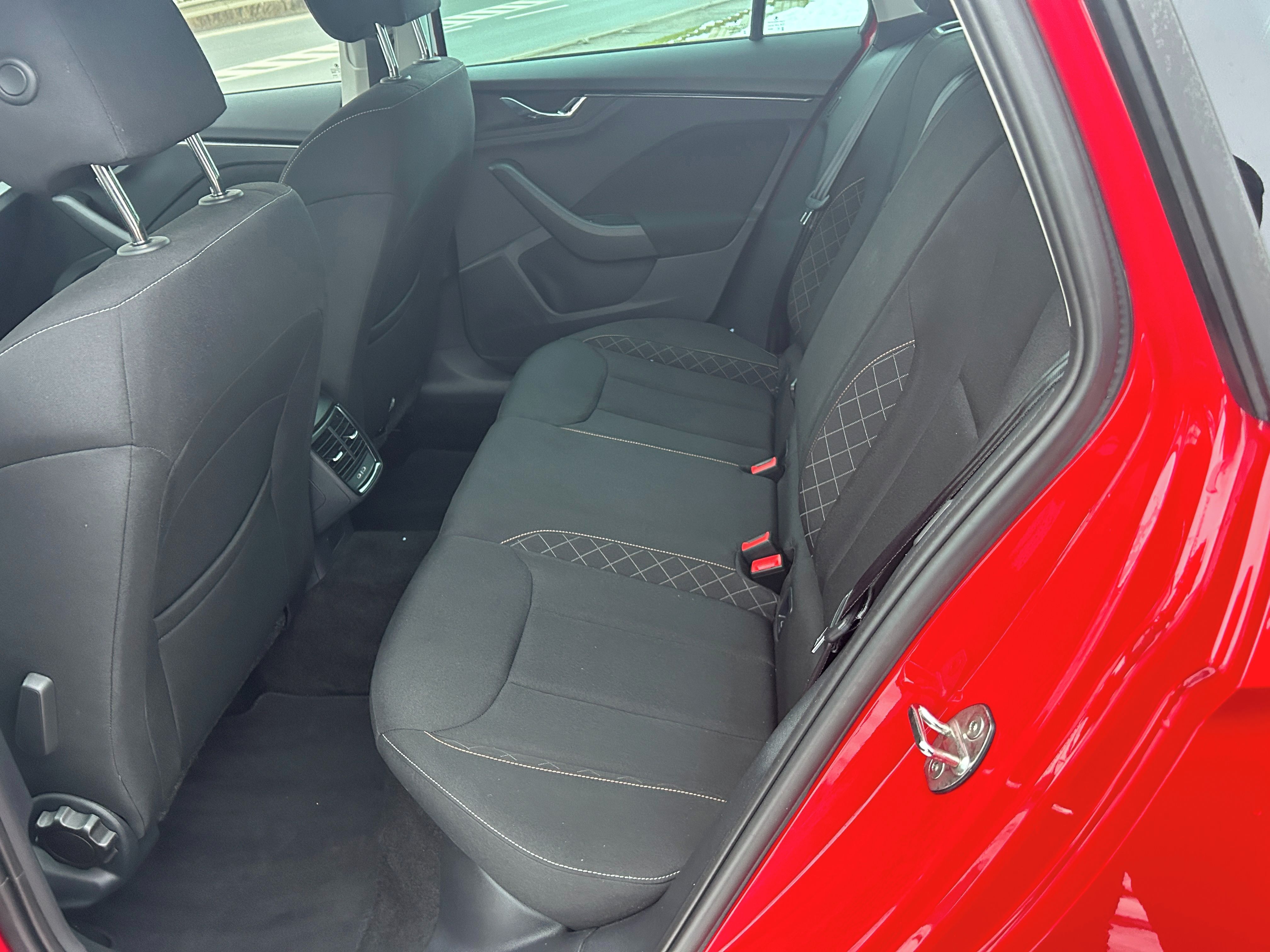 Škoda Kamiq, Ambition 1,0 TSI 81kW - fotka 6