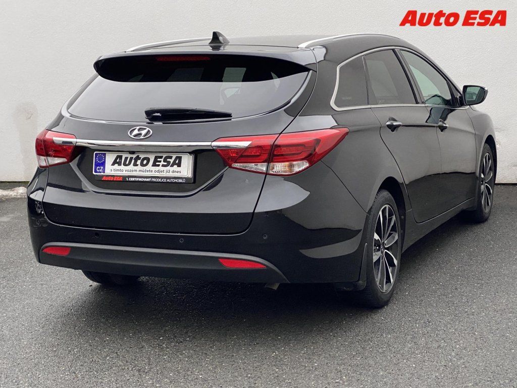 Hyundai i40, 1.7 CRDi,ČR,AC - fotka 4