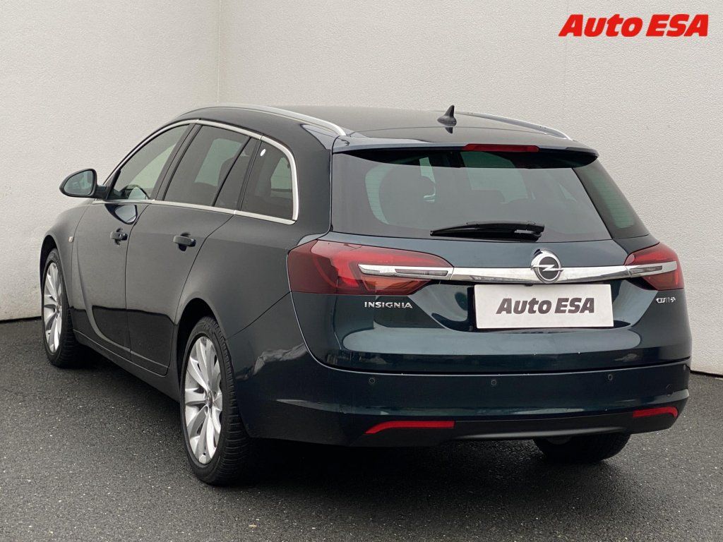 Opel Insignia, 2.0 CDTI,1.maj,ČR - fotka 6
