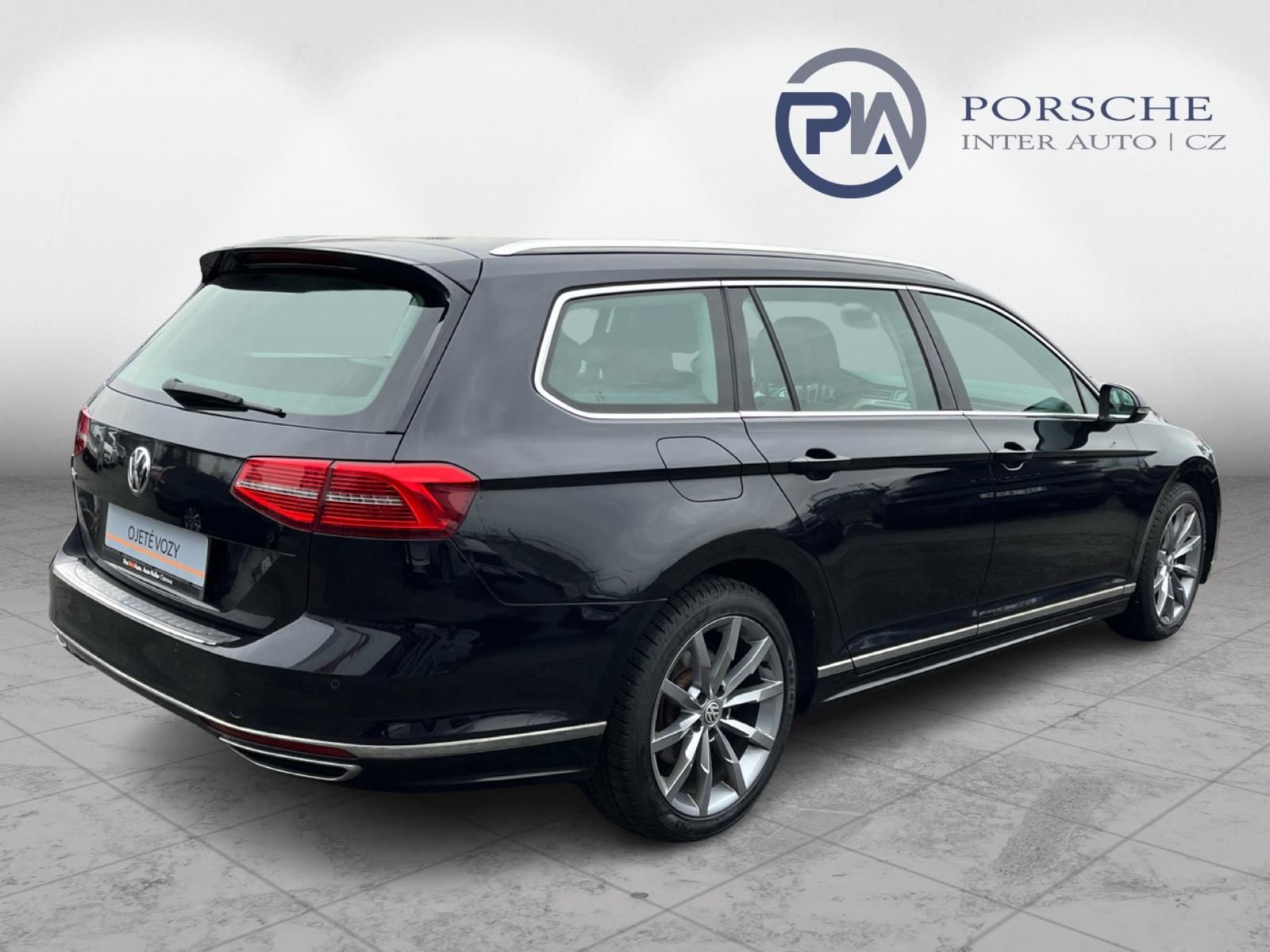 Volkswagen Passat Variant, 2.0TDi DSG 110kW R-Line - fotka 2