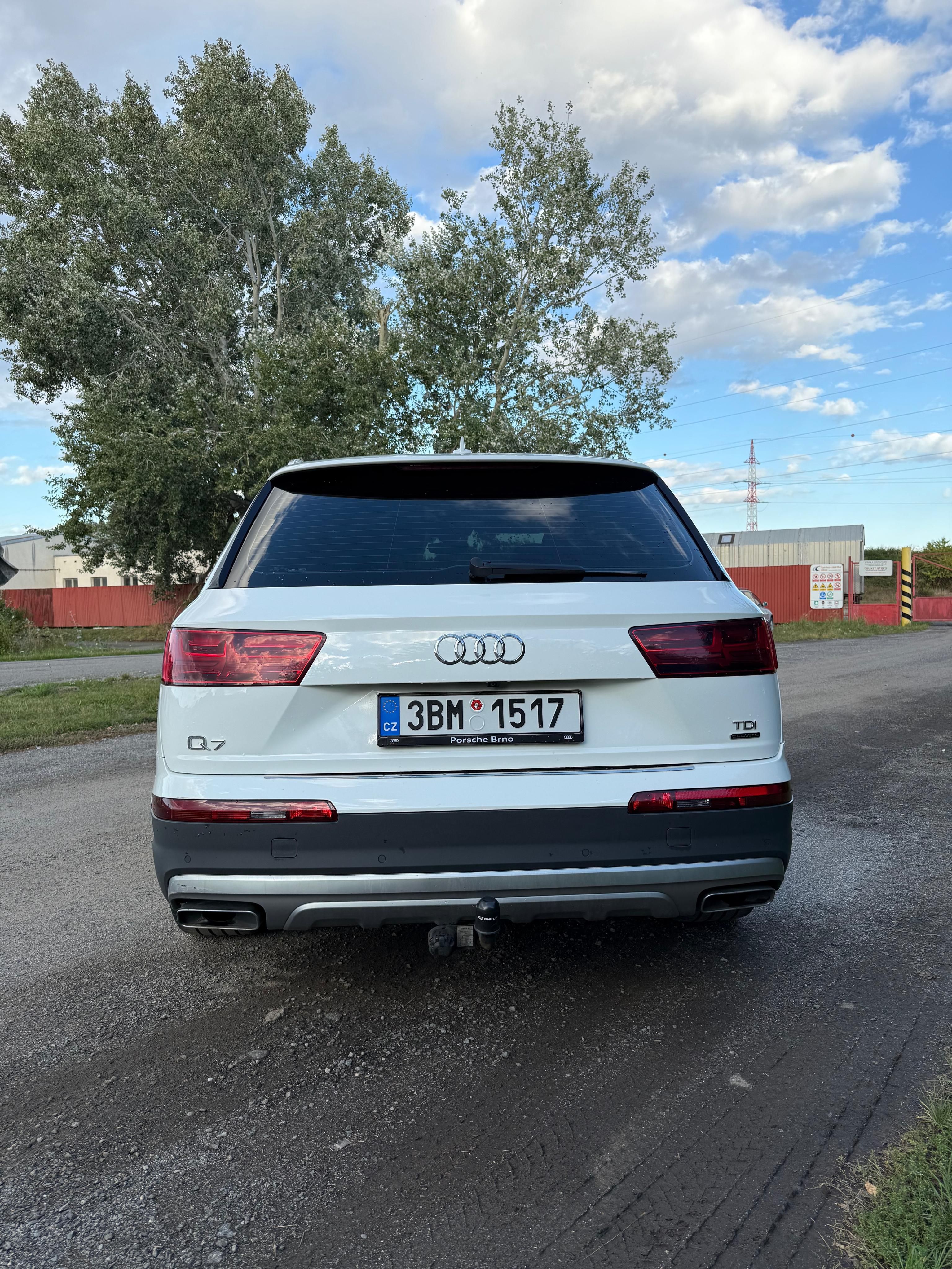 Audi Q7, 3.0 Tdi, původ CZ, 227tis./km - fotka 4