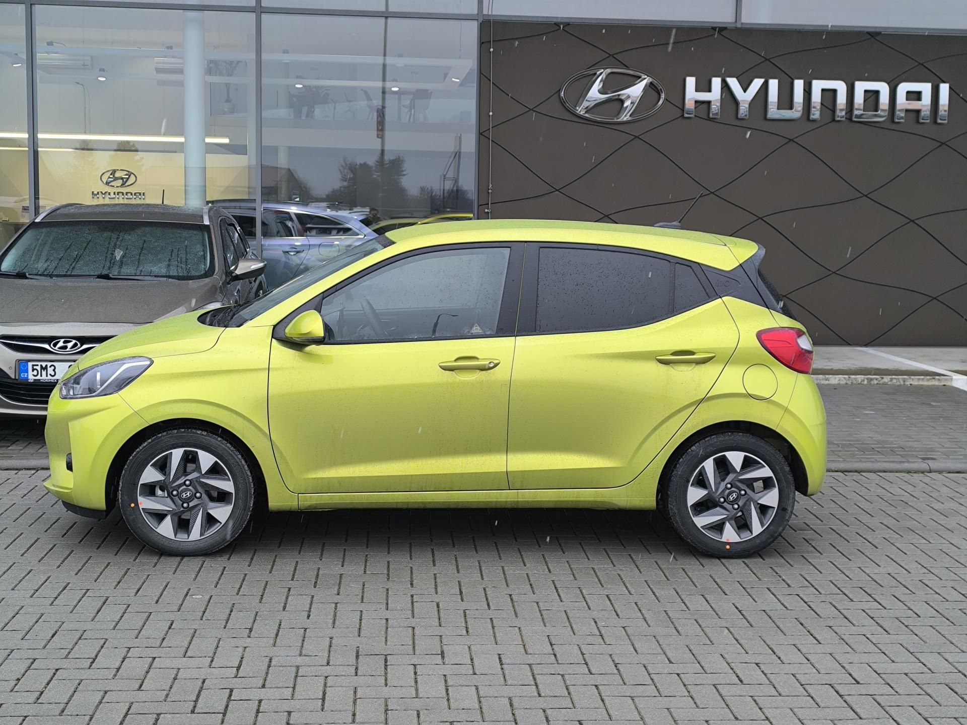 Hyundai i10, 1.0i SMART 15" ALU - fotka 2