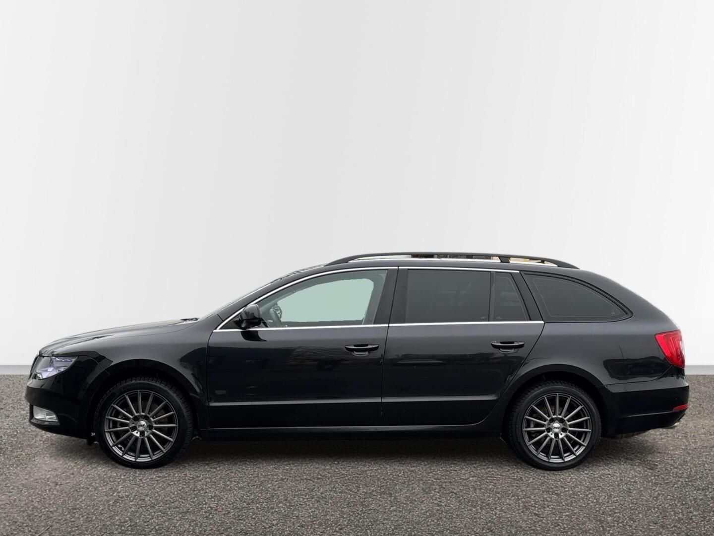 Škoda Superb, 2.0 TDI / 103 kW DSG - fotka 3