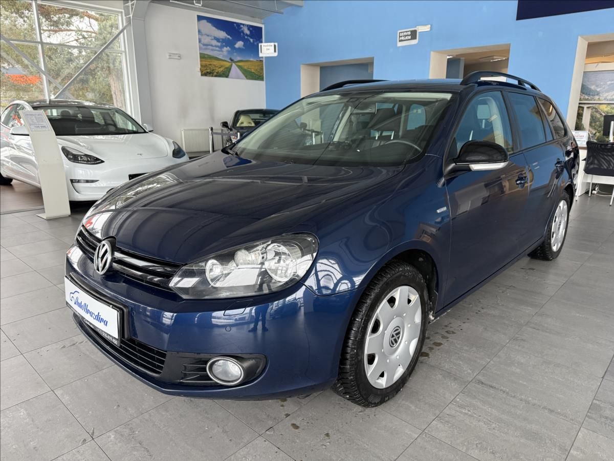 Volkswagen Golf, 1,2   TSI 77kW,MATCH,SERVISKA - fotka 3