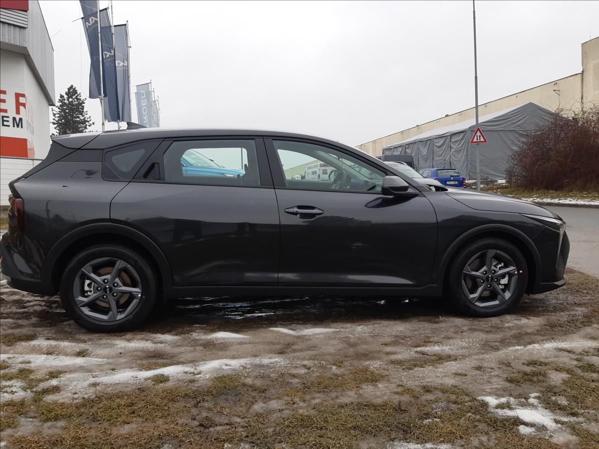 Kia K4, SPIN 1,0 85kW MT6 - fotka 5