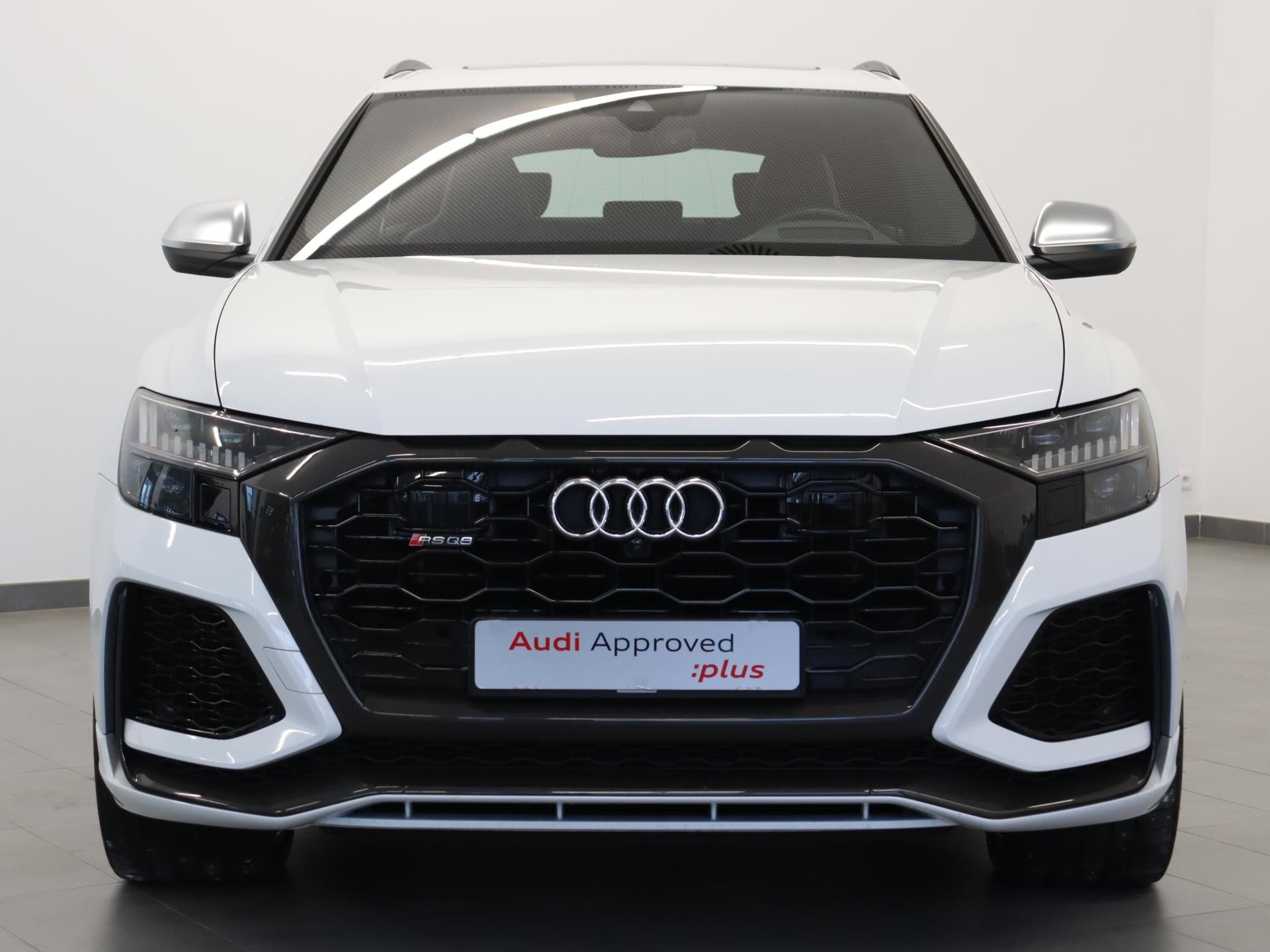 Audi RS Q8 - fotka 4