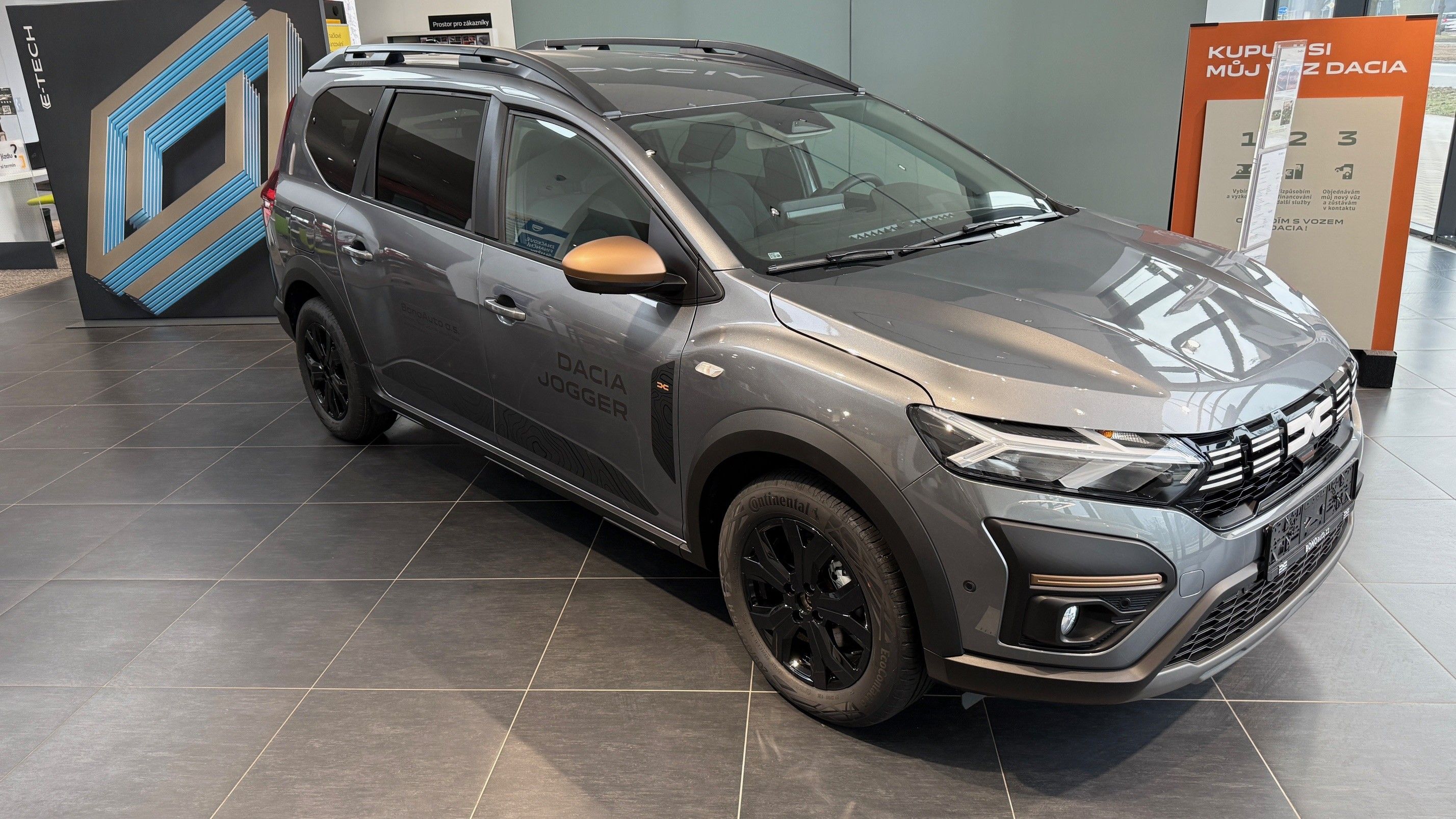 Dacia Jogger, Extreme Hybrid 140 7 míst  Ost - fotka 3