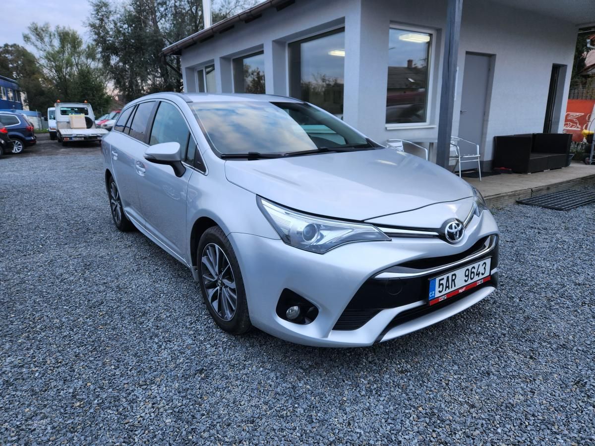 Toyota Avensis, 2.0 D-4D Navi Kamera