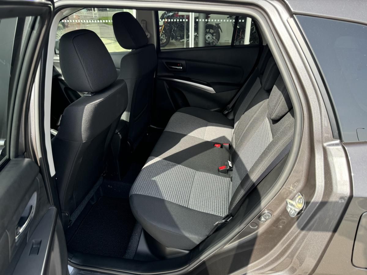 Suzuki S-Cross, 1,4 Premium AllGrip Hybrid - fotka 5