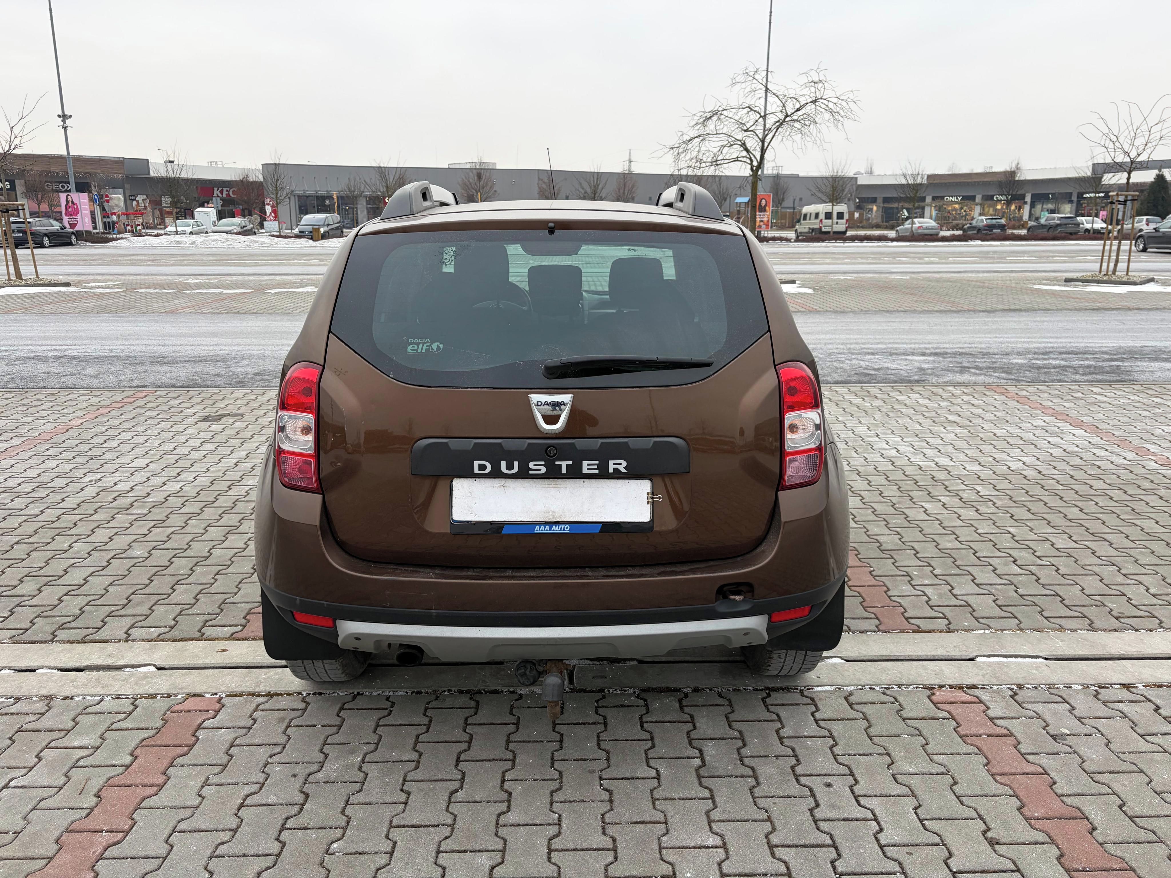 Dacia Duster, 1.2 TCe 92kw ČR 1.maj. TZ - fotka 4