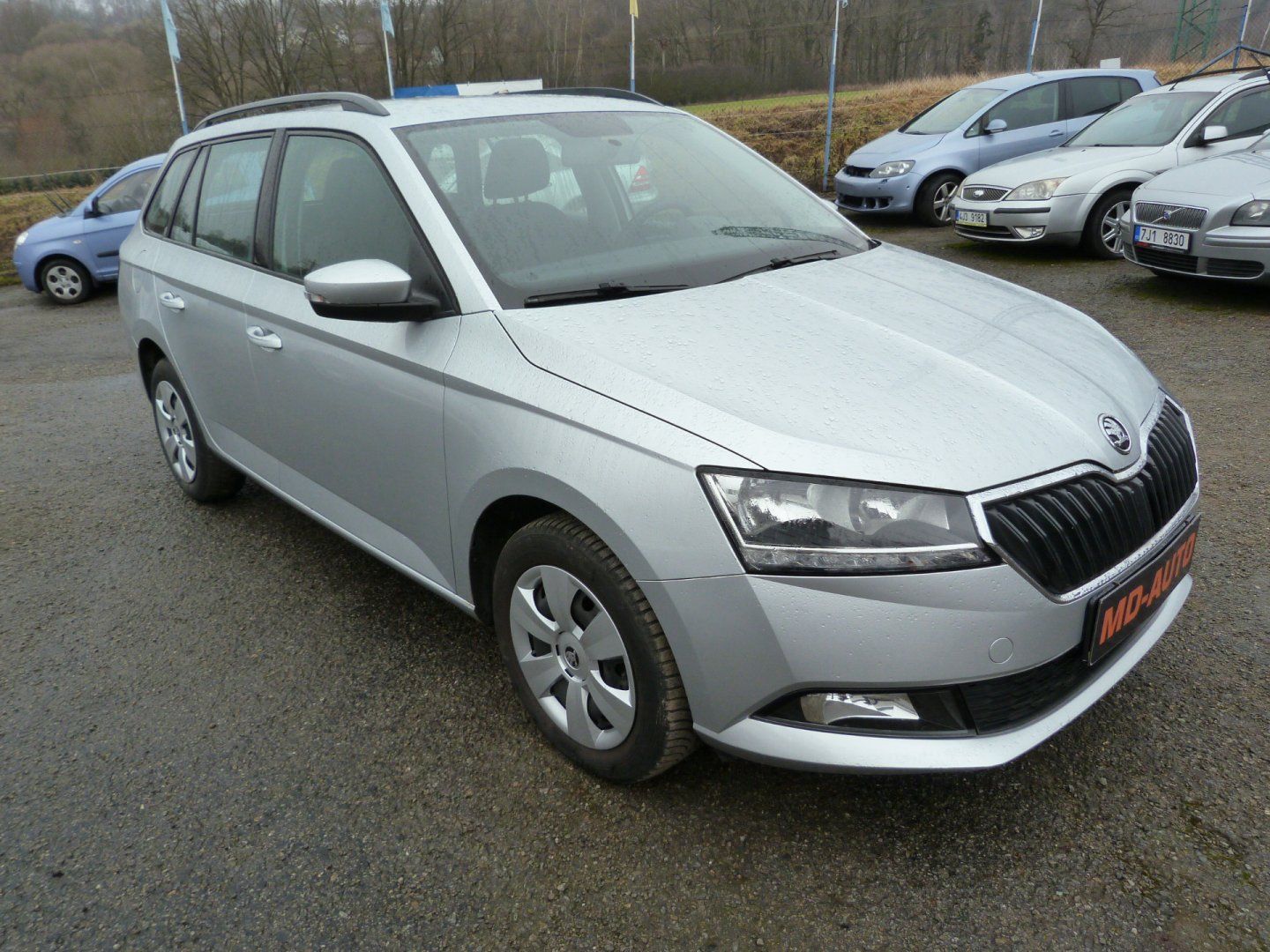 Škoda Fabia, 1,0 MPI Cool Plus - fotka 3