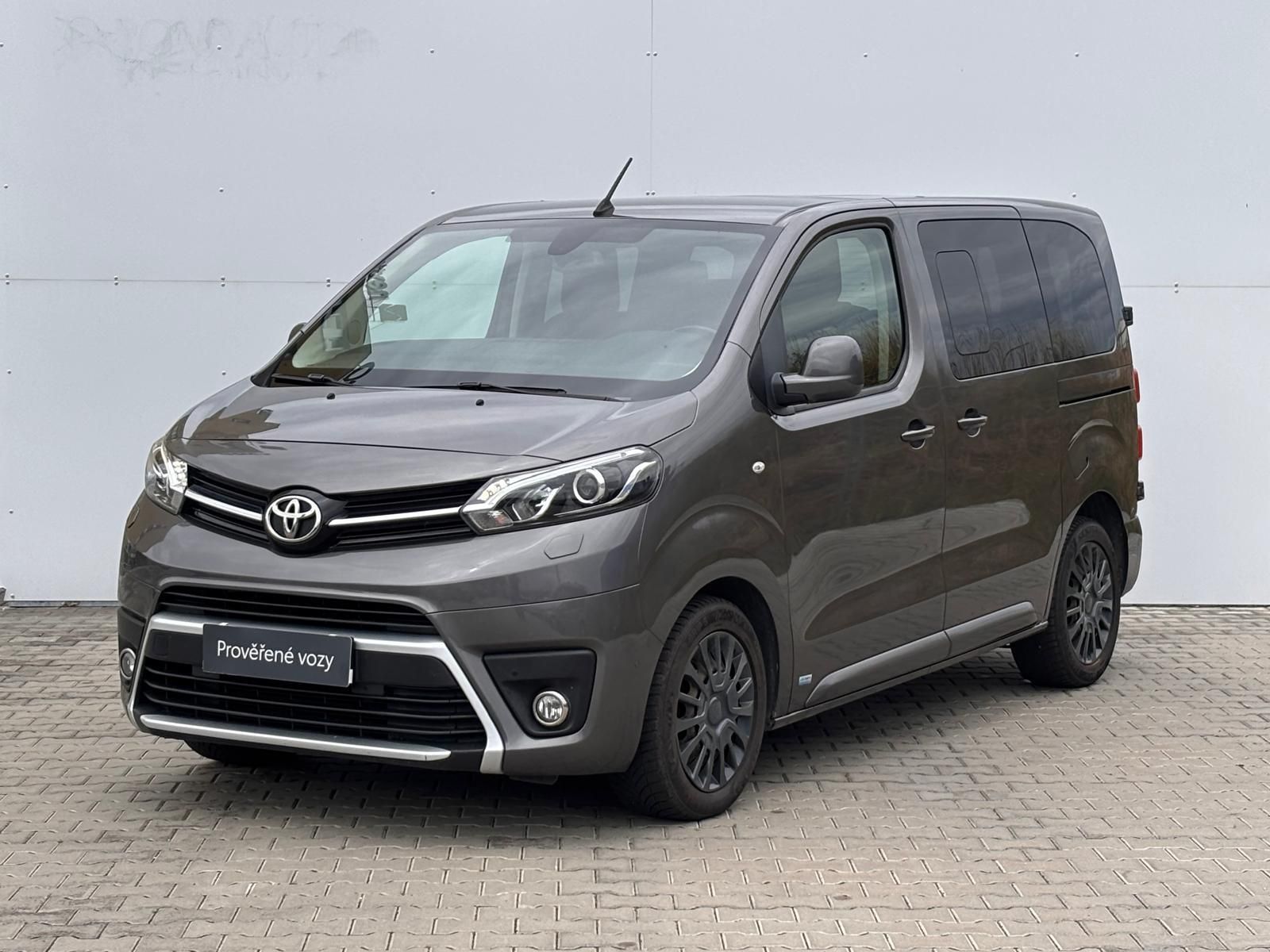 Toyota Proace Verso, 2.0 D-4D L0 Shuttle AT