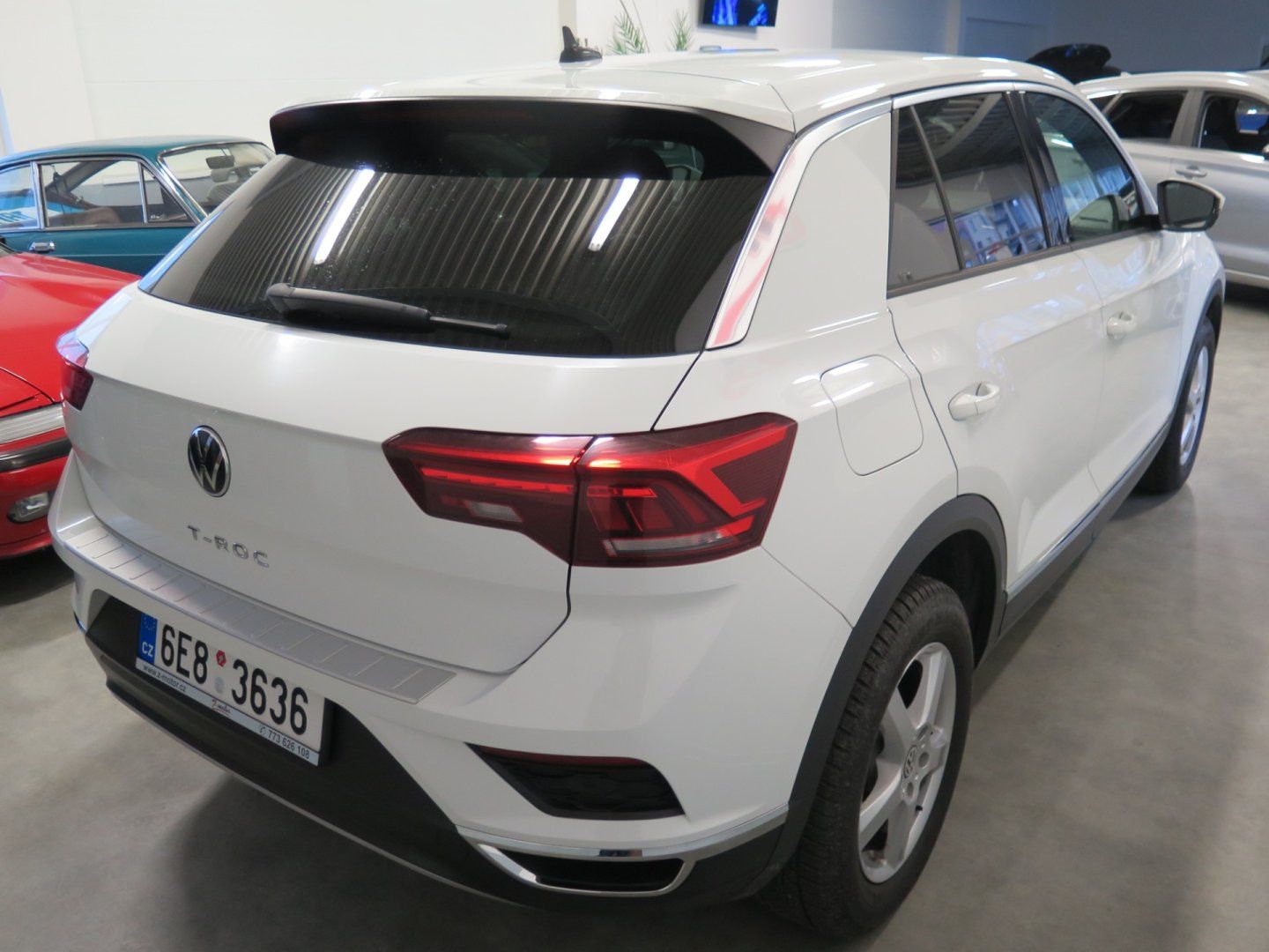 Volkswagen T-Roc, 1.5TSI,klima,výhřev,2xkola - fotka 4