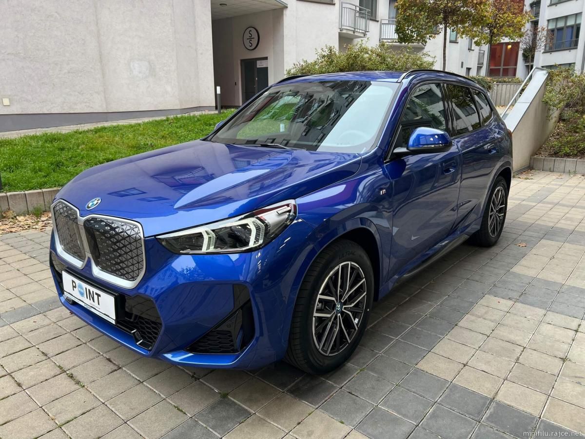 BMW iX1, Mpaket nájem od 18.900,-Kč/měs - fotka 2