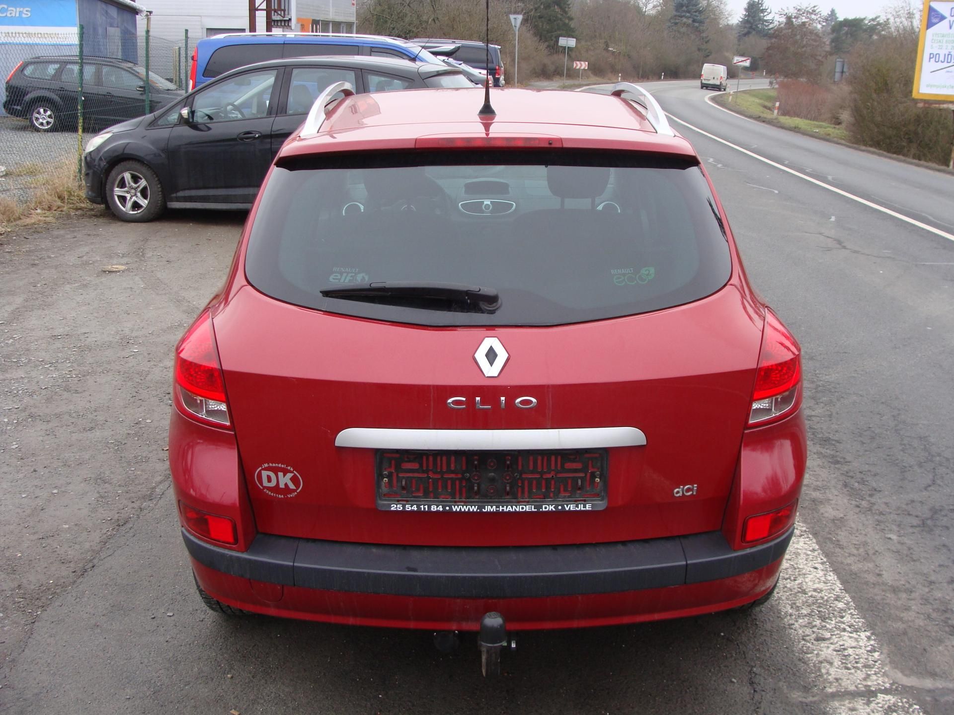 Renault Clio, 1.5 DCi, 55 kW, klima, tažné - fotka 4