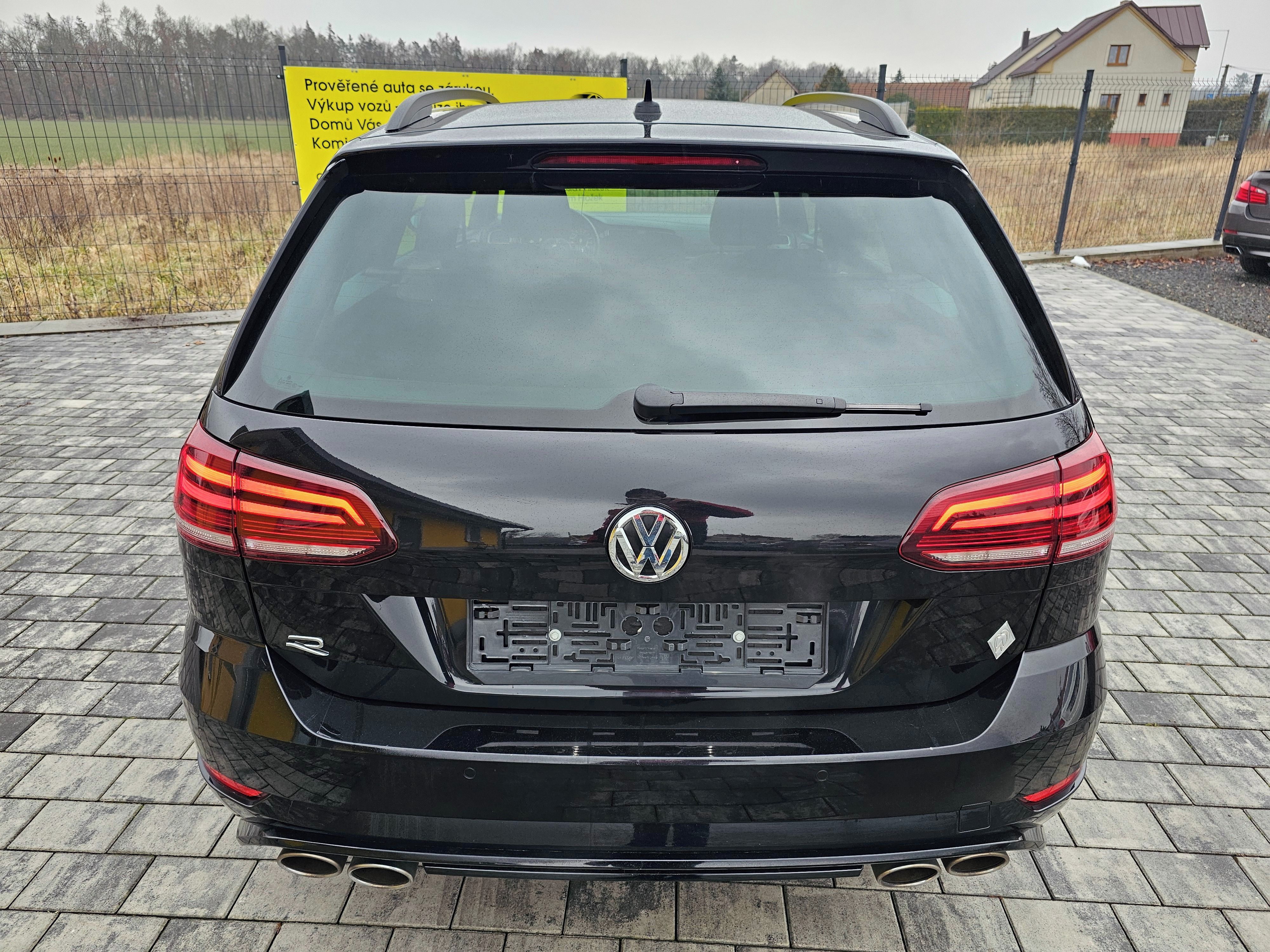 Volkswagen Golf, R 2.0 TSI 221kw,ServisVW,Nehav - fotka 6
