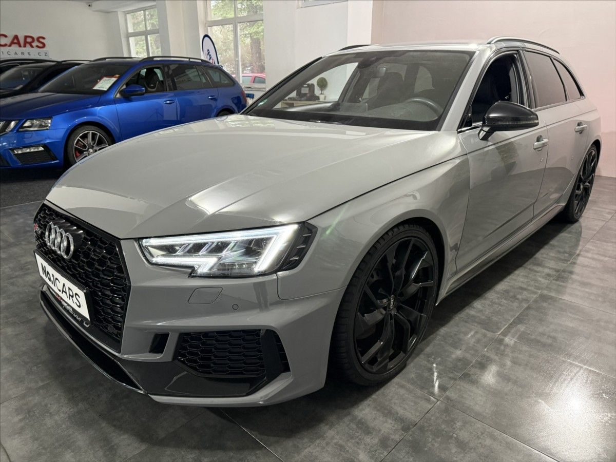 Audi RS4, 2,9   TFSI 450HP QUATTRO ALCA - fotka 3
