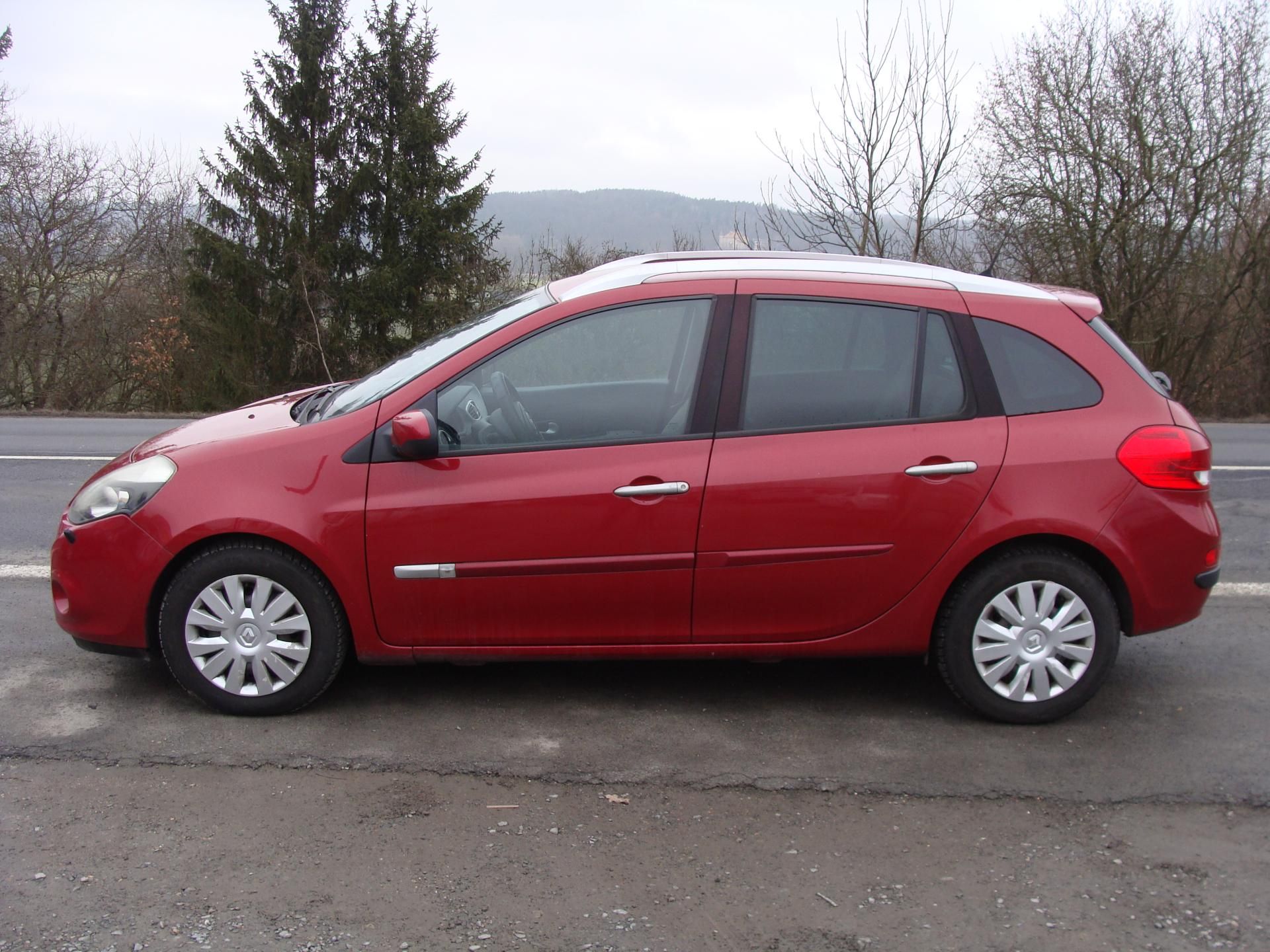 Renault Clio, 1.5 DCi, 55 kW, klima, tažné - fotka 2