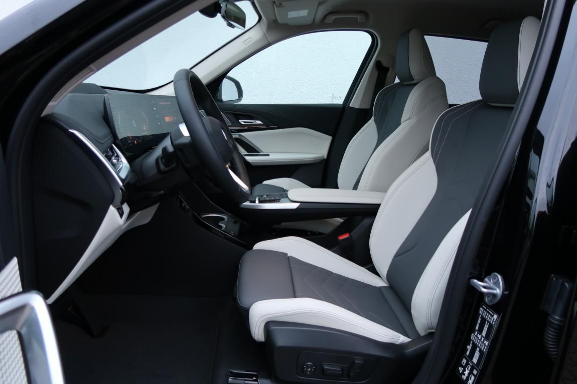 BMW X1, xDrive23d - fotka 2