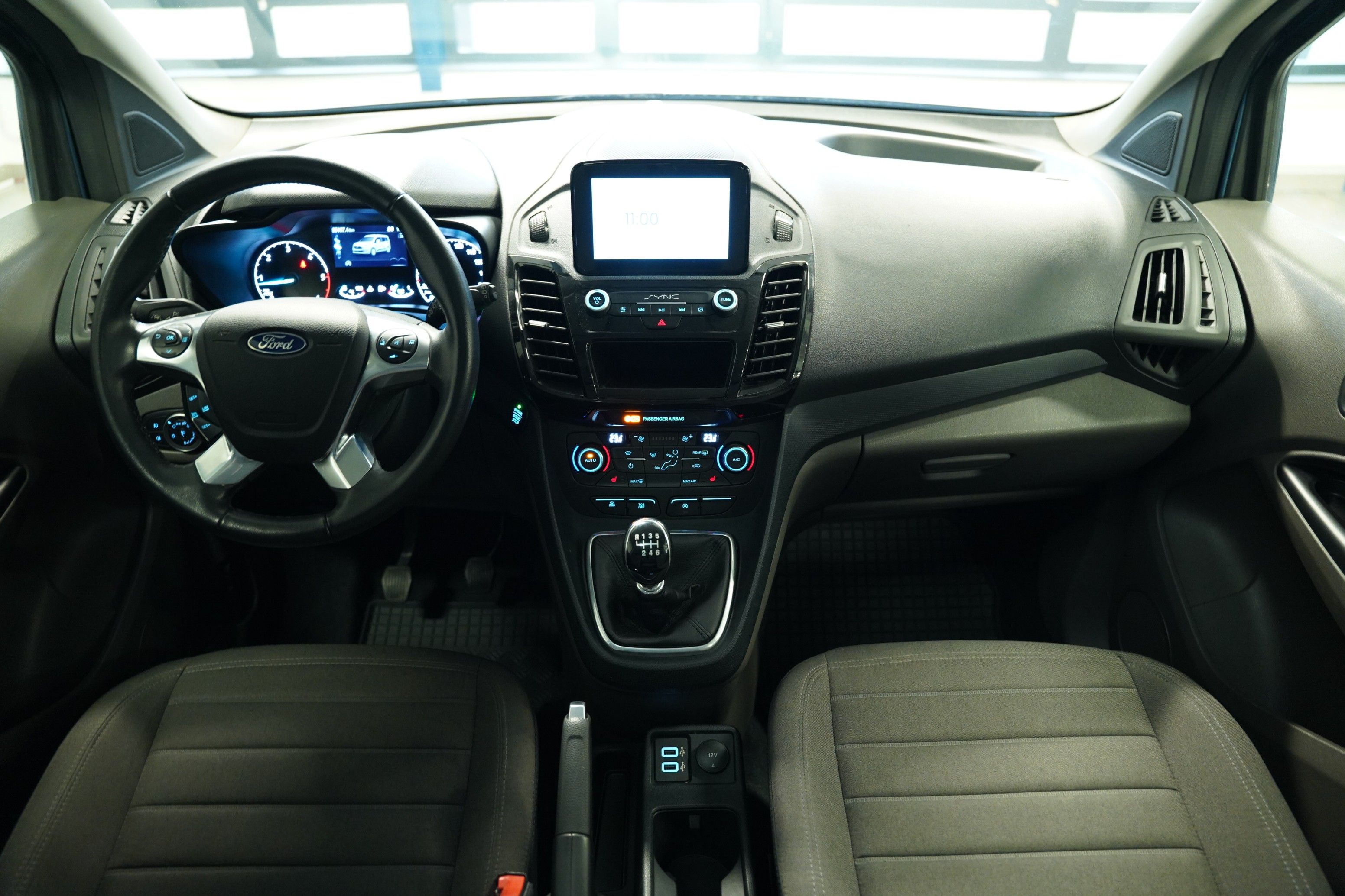 Ford Tourneo Connect, 1.5 EcoBlue 88 kW - fotka 5