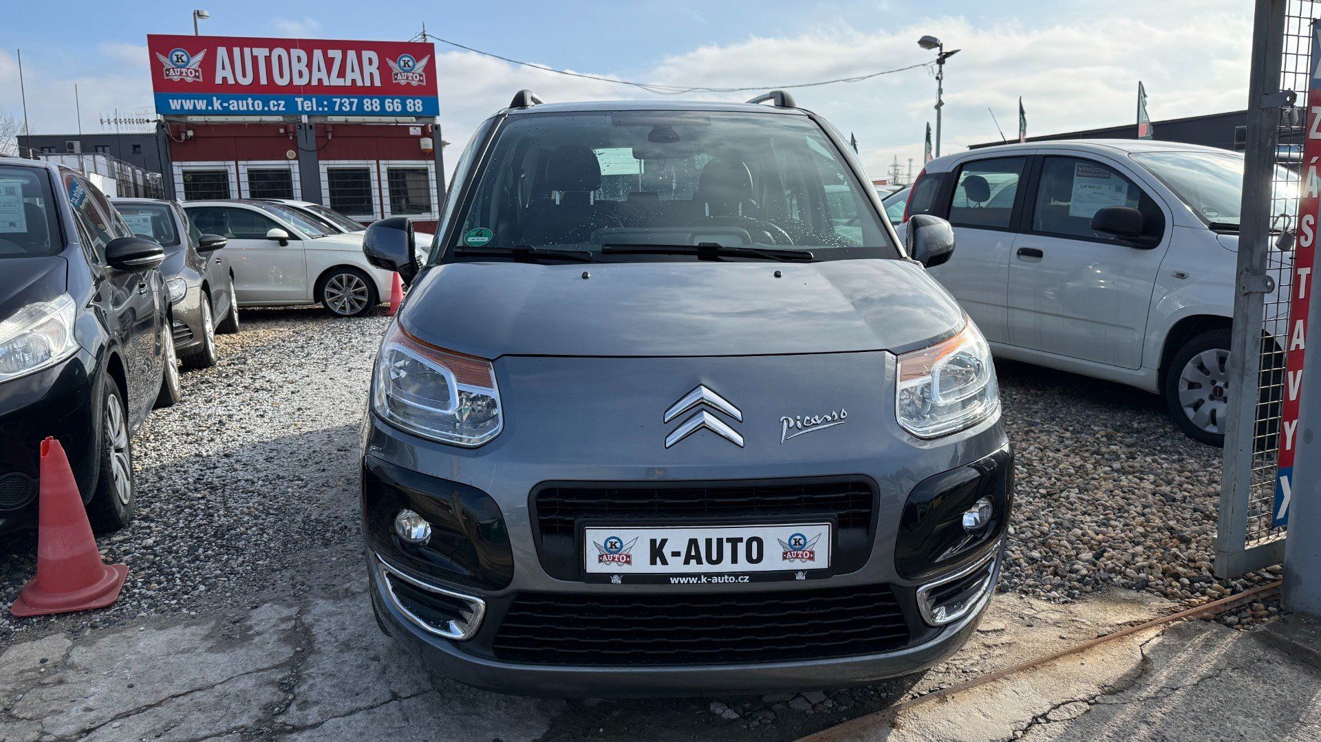 Citroën C3 Picasso, 1.4i 70kW*Exclusive*PDC*Klima* - fotka 2