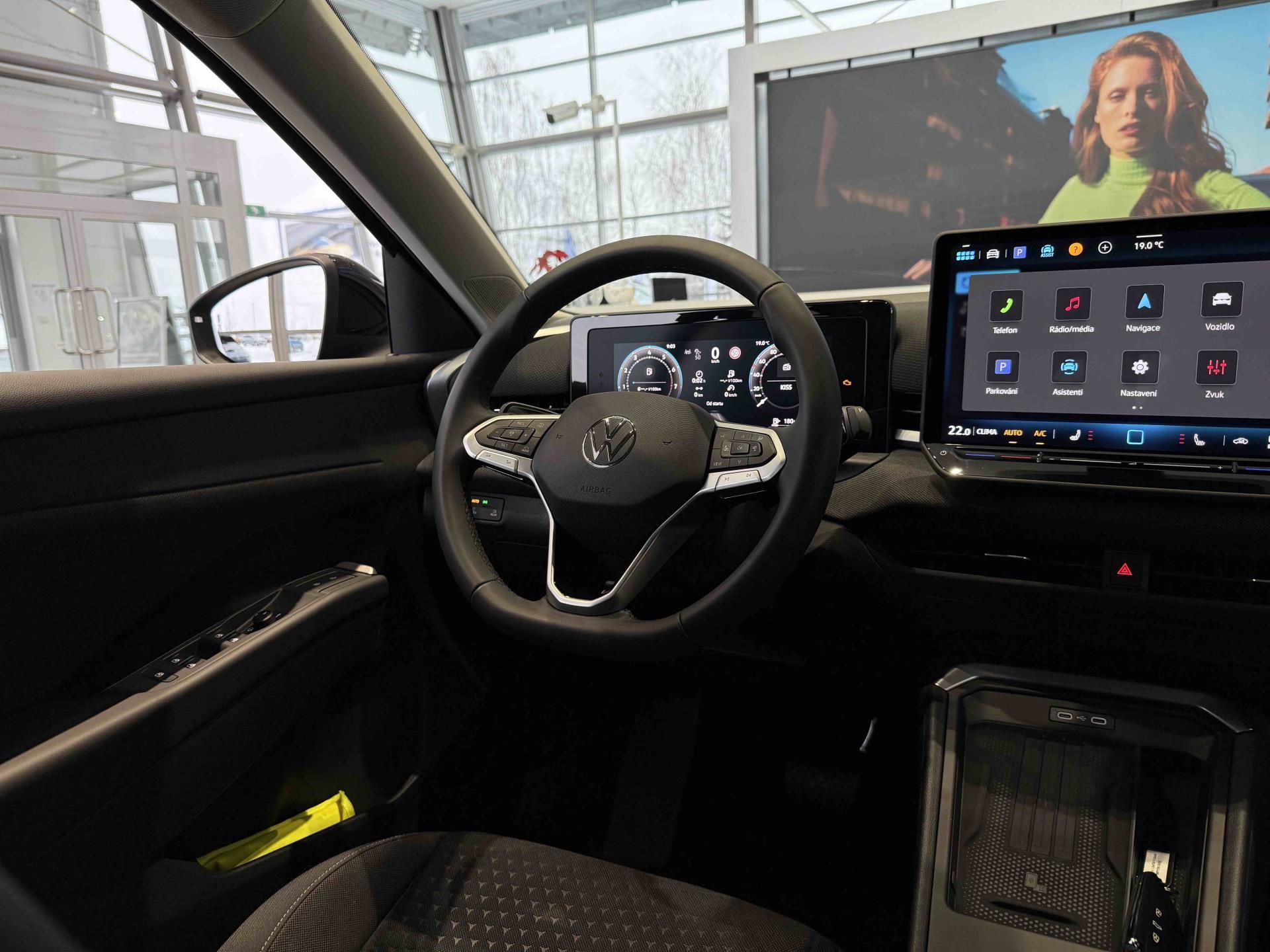 Volkswagen T-Roc, 1,5 eTSI 110 kW 7DSG - fotka 6