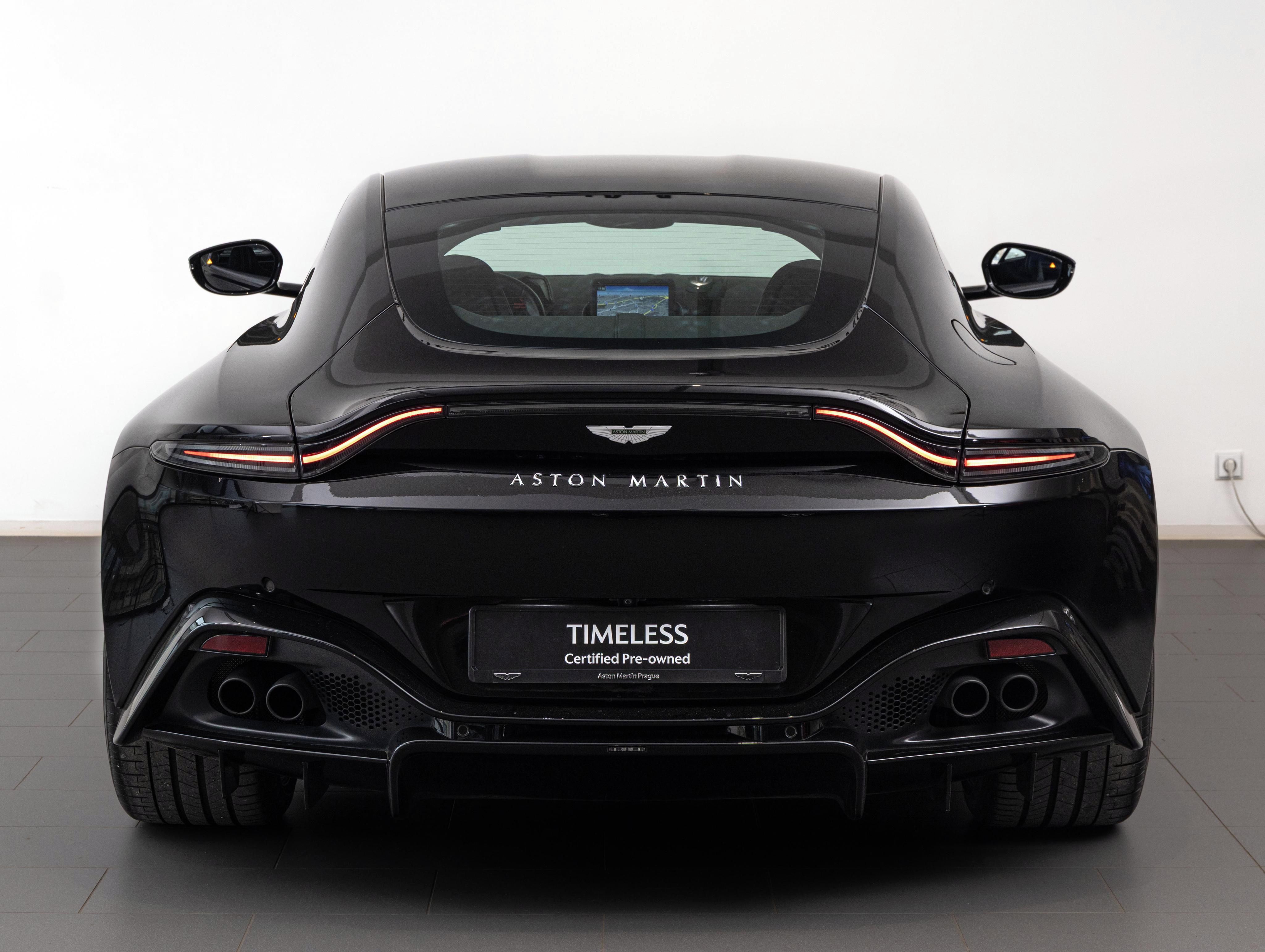 Aston Martin V8 Vantage, Onyx Black - fotka 5