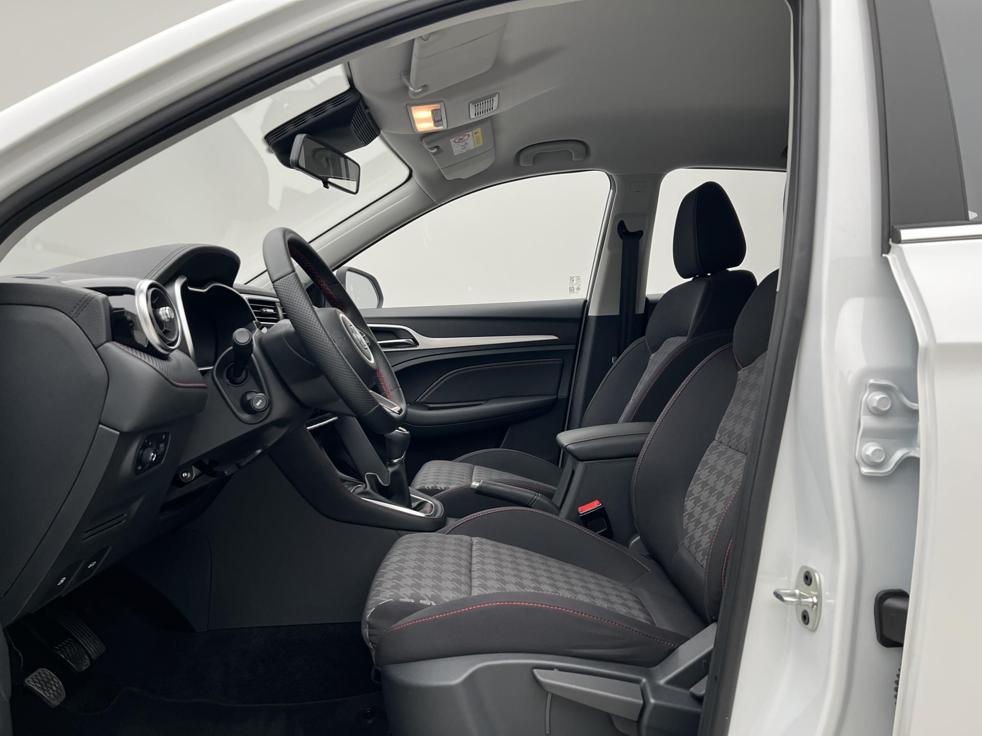 MG ZS, 1.5 ESSENTIAL PLUS CZ 1.maj. - fotka 3