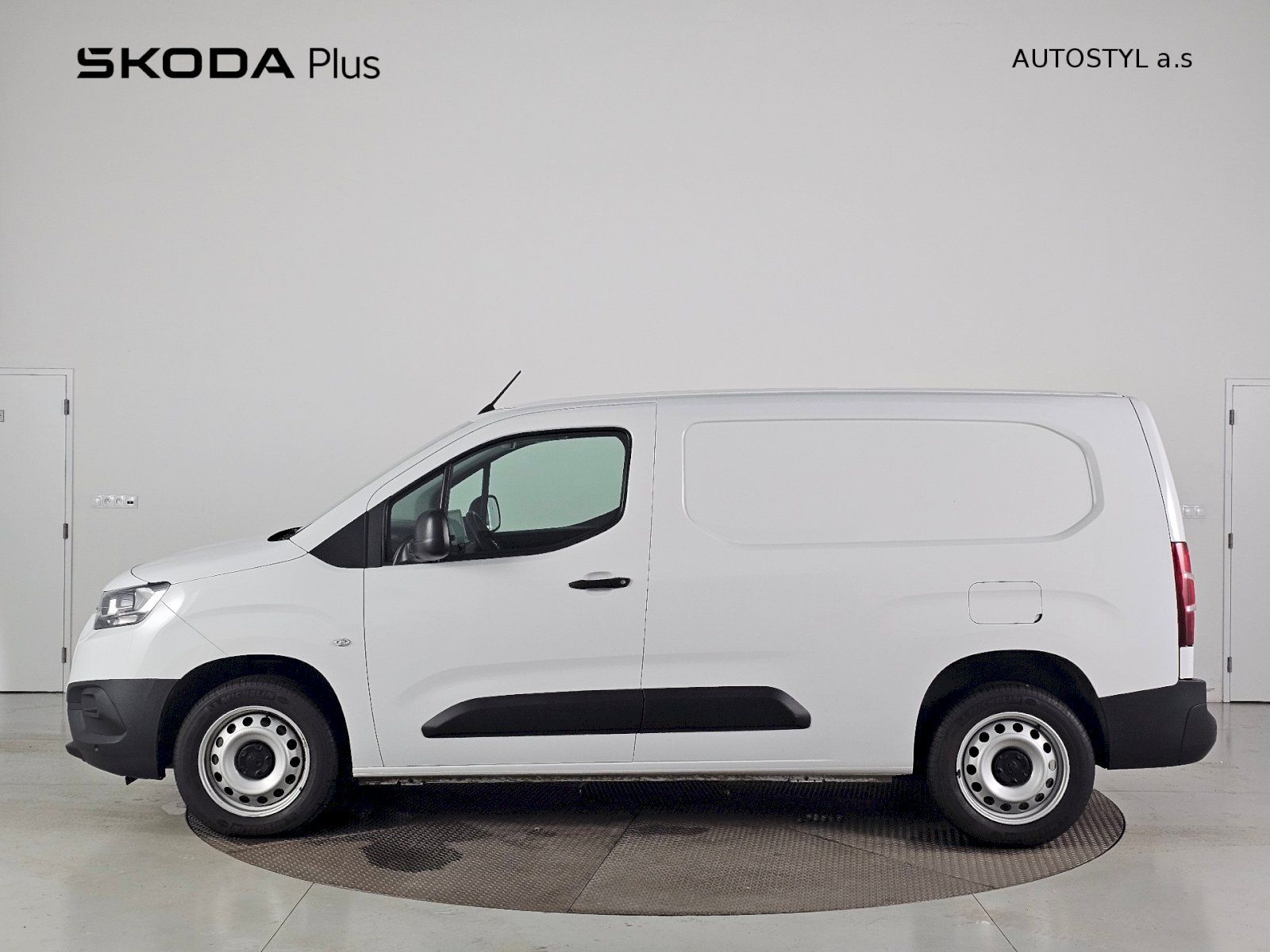 Toyota Proace City, 1.5D LONG ACTIVE MULTIMEDIA TA - fotka 3