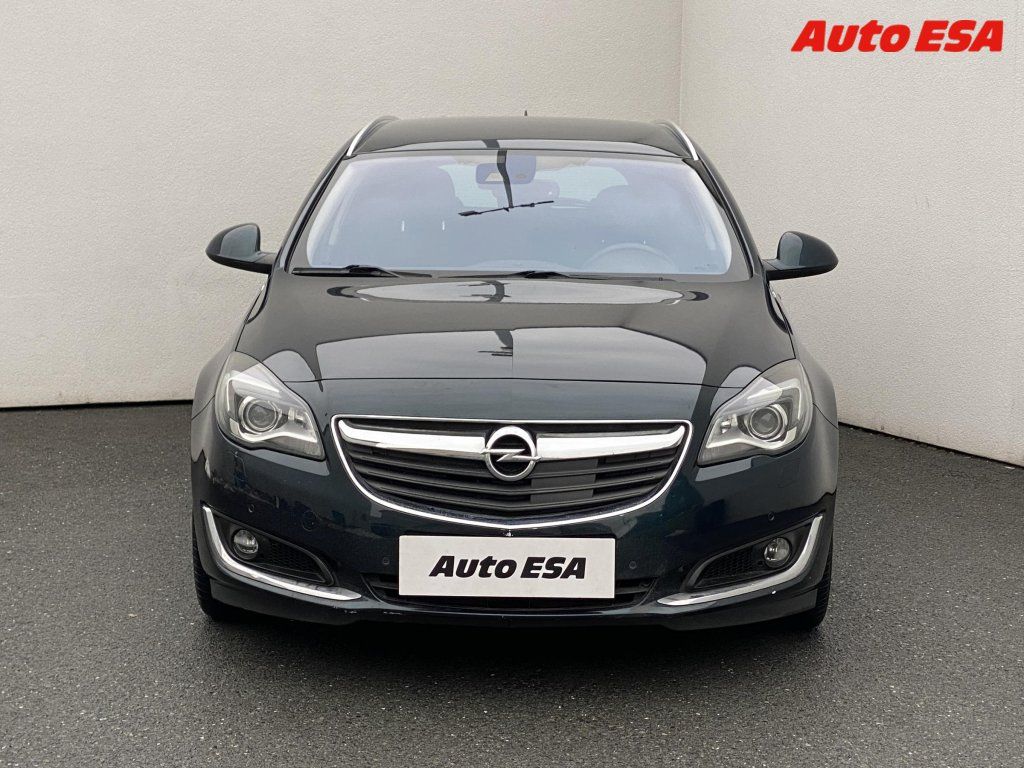 Opel Insignia, 2.0 CDTI,1.maj,ČR - fotka 2