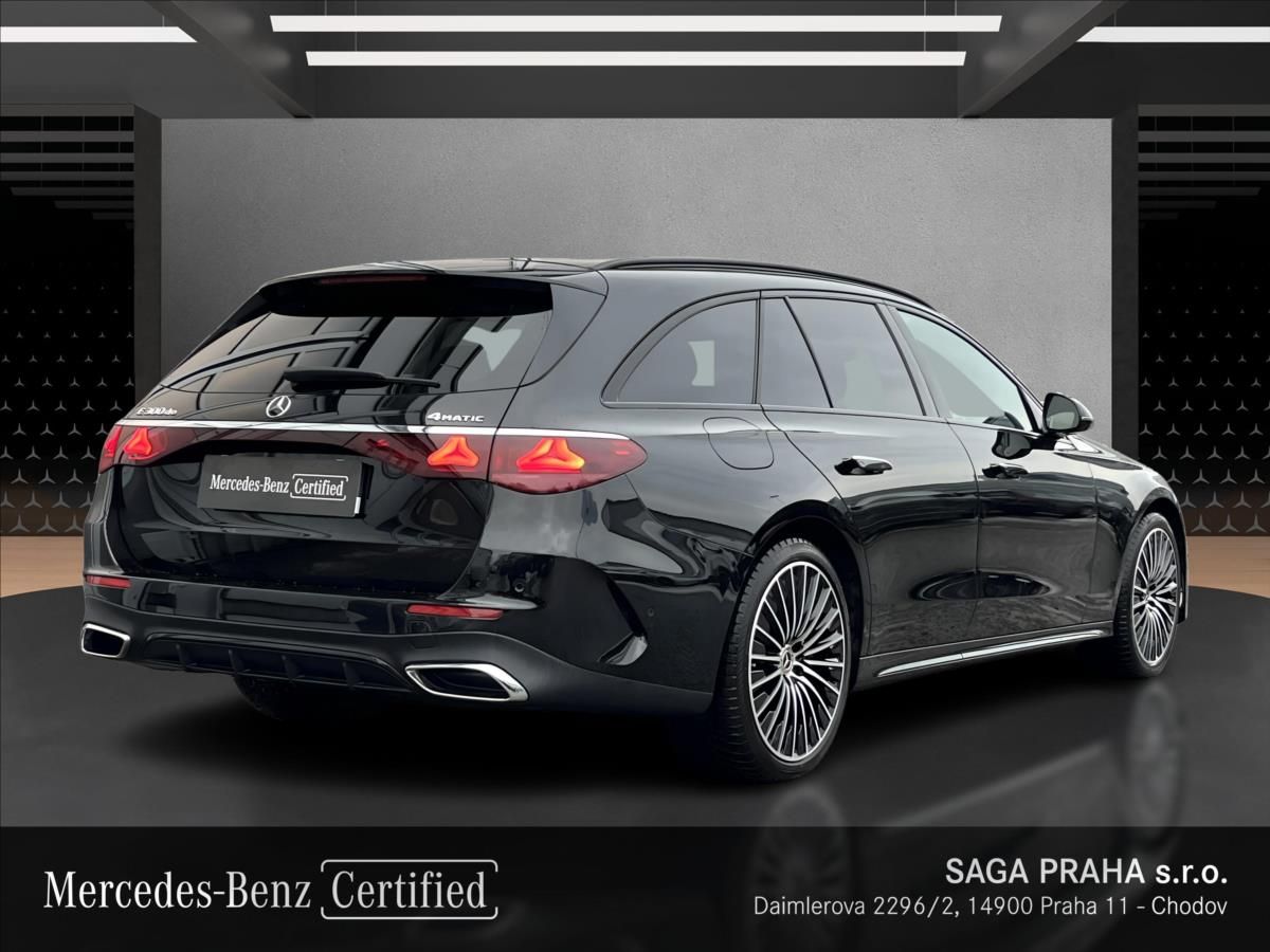 Mercedes-Benz Třídy E, E 300 de 4MATIC kombi s hybrid - fotka 5