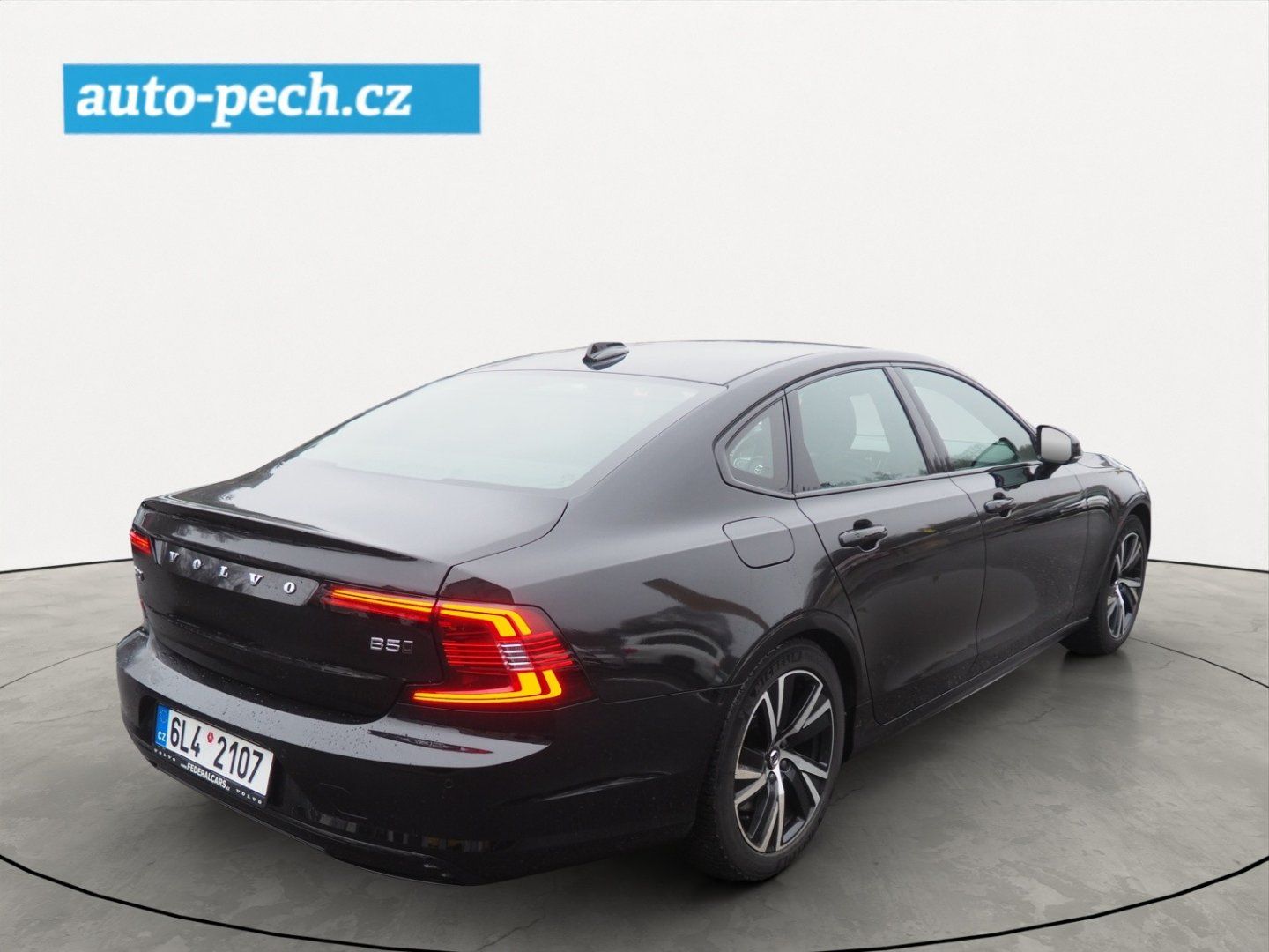 Volvo S90, B5, AWD, Inscription, 173 kW - fotka 4