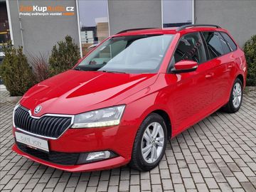 1.0 TSI TOUR,ČR,1.Majitel