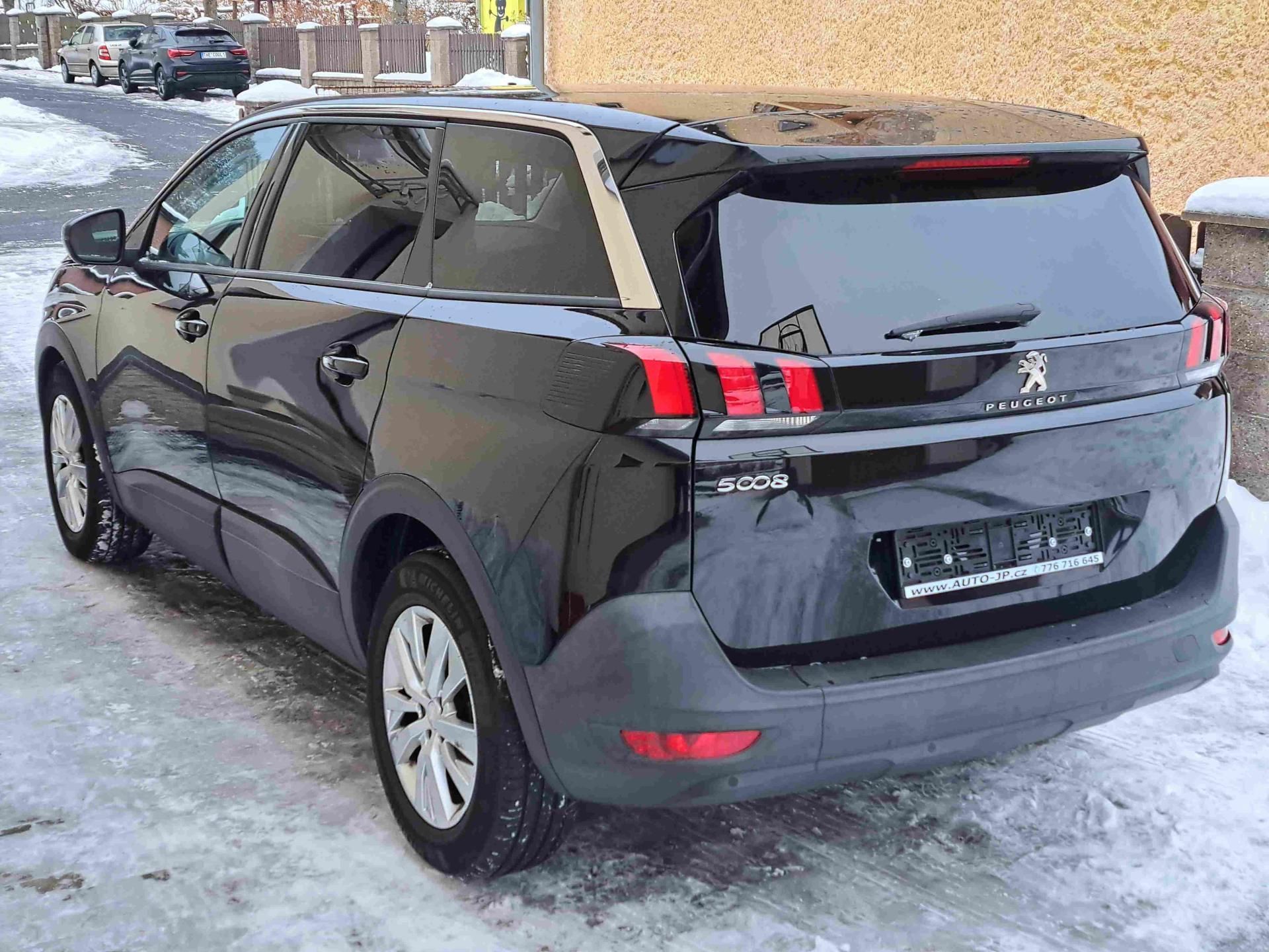 Peugeot 5008, 1,2 PT EAT8 17ALU PDC NAVI - fotka 5