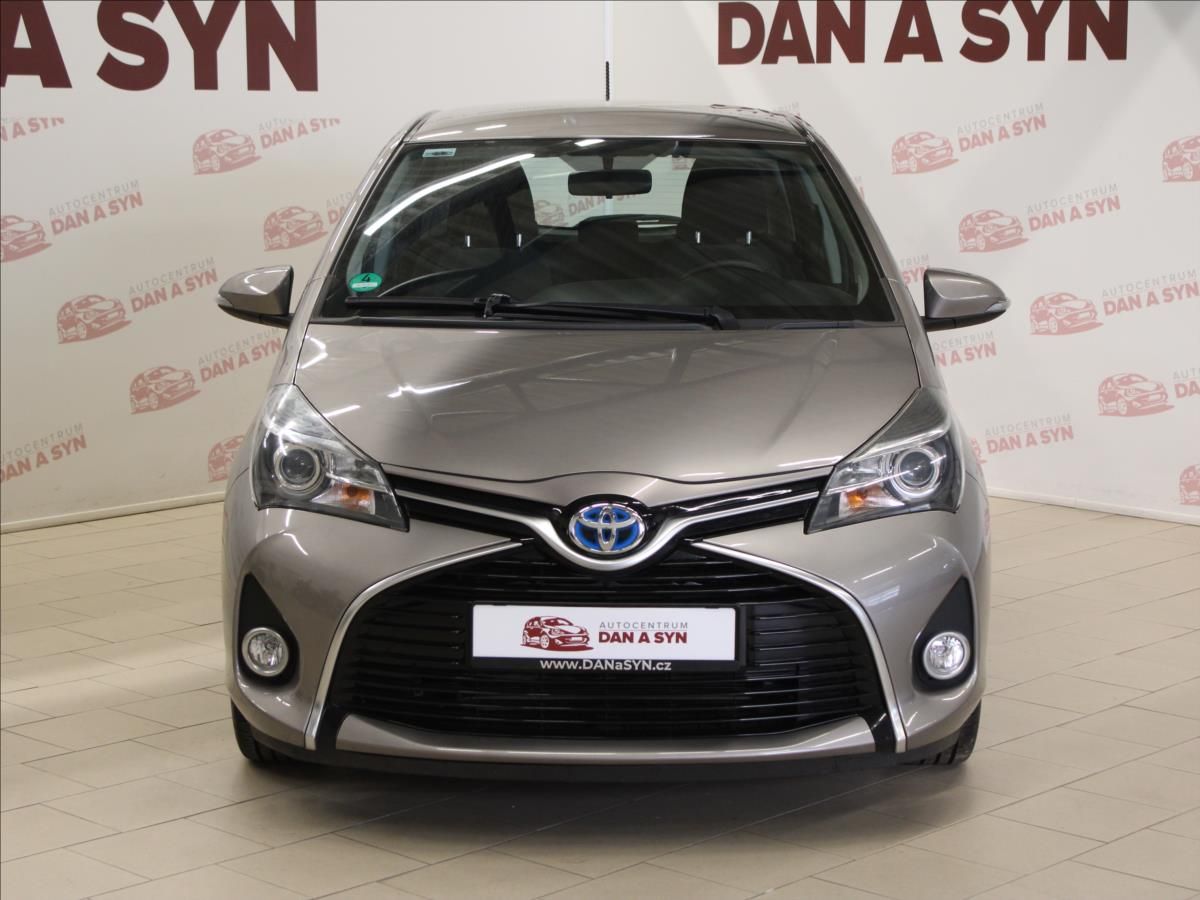 Toyota Yaris, 1,5 i Hybrid Comfort At. - fotka 2