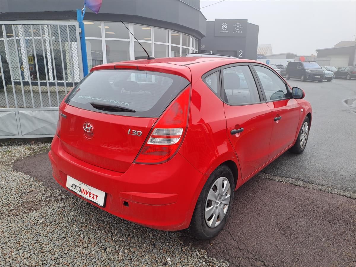 Hyundai i30, 1,4 i - fotka 3