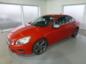 1,6i-132KW*NAV*KÚŽE*PARK.S*DPH