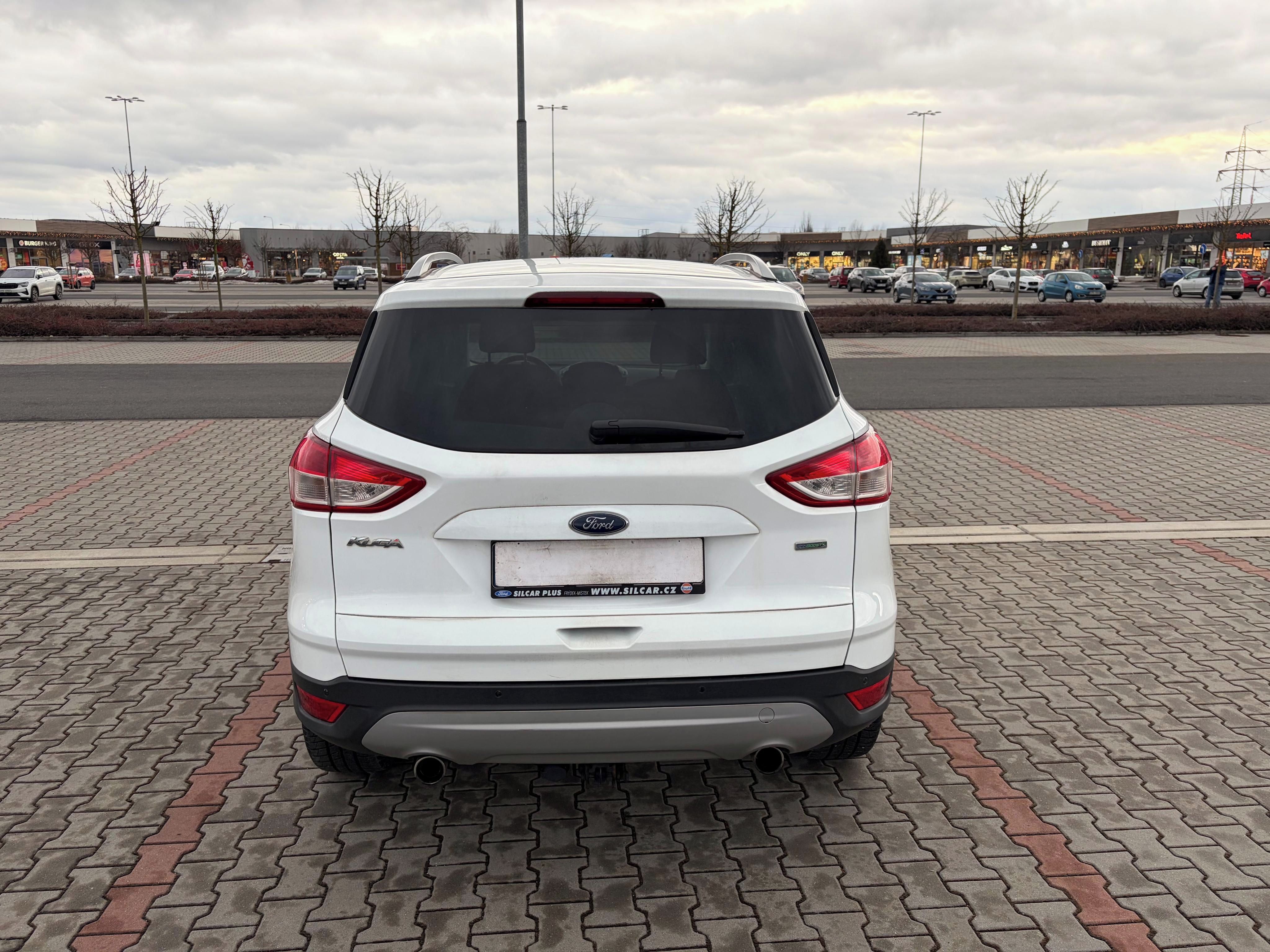 Ford Kuga, 1.5i 110kw 1. maj. koup. ČR TZ - fotka 4